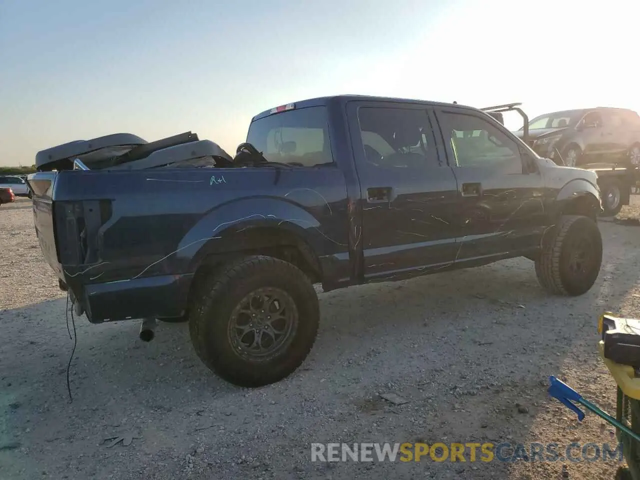3 fotografías del automóvil dañado 1FTEW1E4XLKF18468 FORD F-150 2020