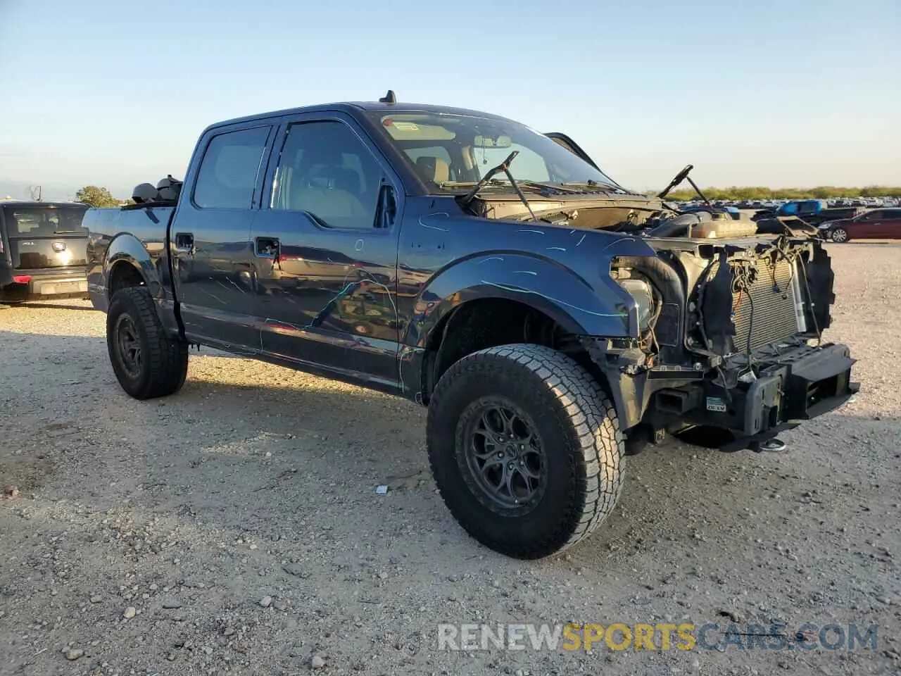 4 fotografías del automóvil dañado 1FTEW1E4XLKF18468 FORD F-150 2020