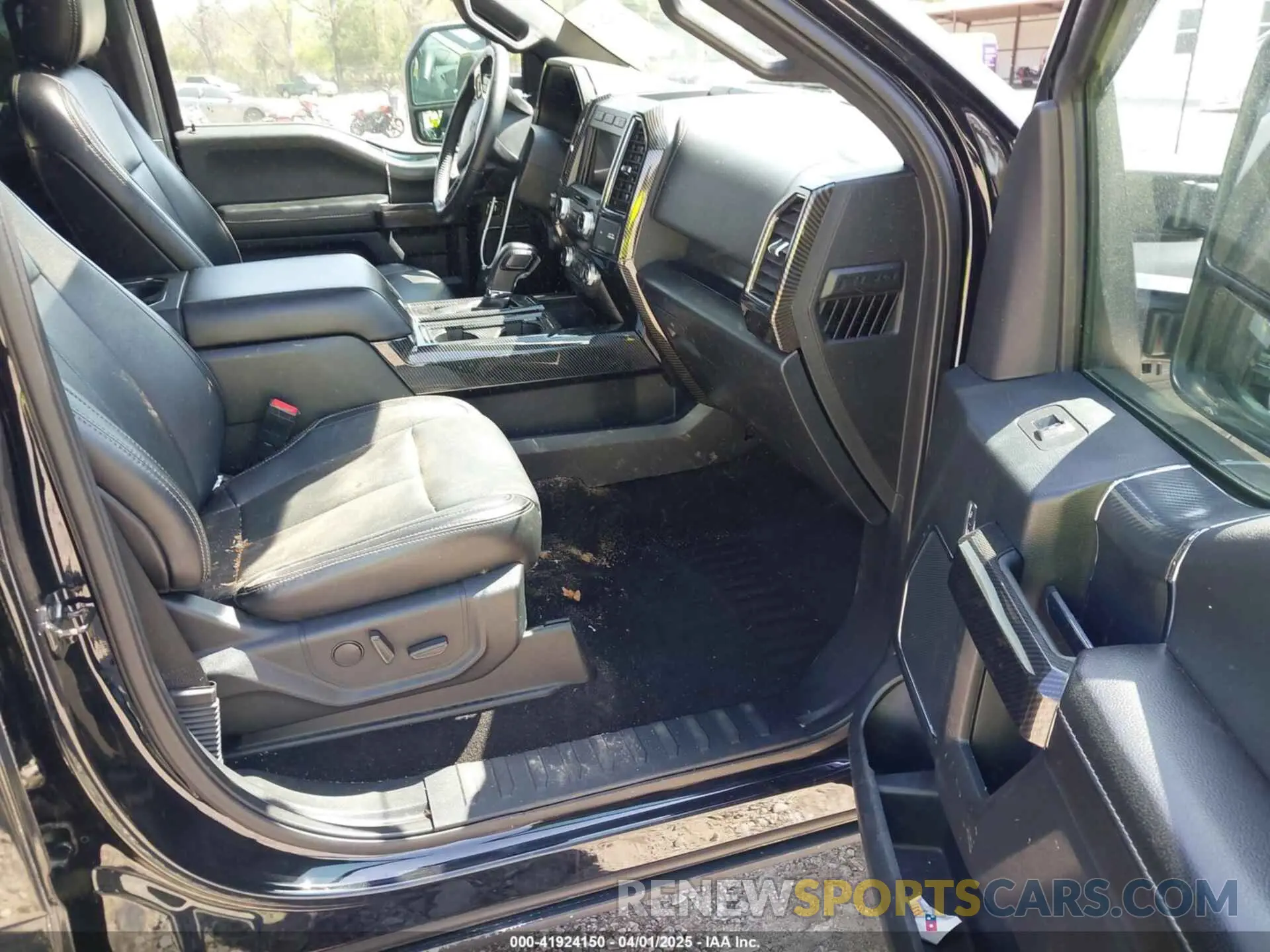 5 fotografías del automóvil dañado 1FTEW1E51LFA67903 FORD F-150 2020