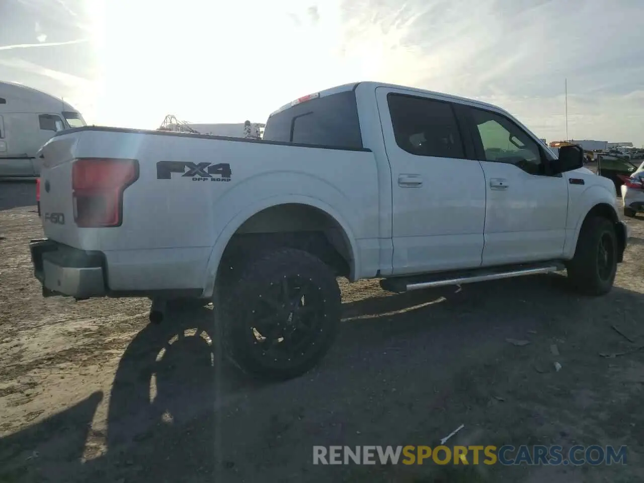 3 fotografías del automóvil dañado 1FTEW1E55LFC11789 FORD F-150 2020