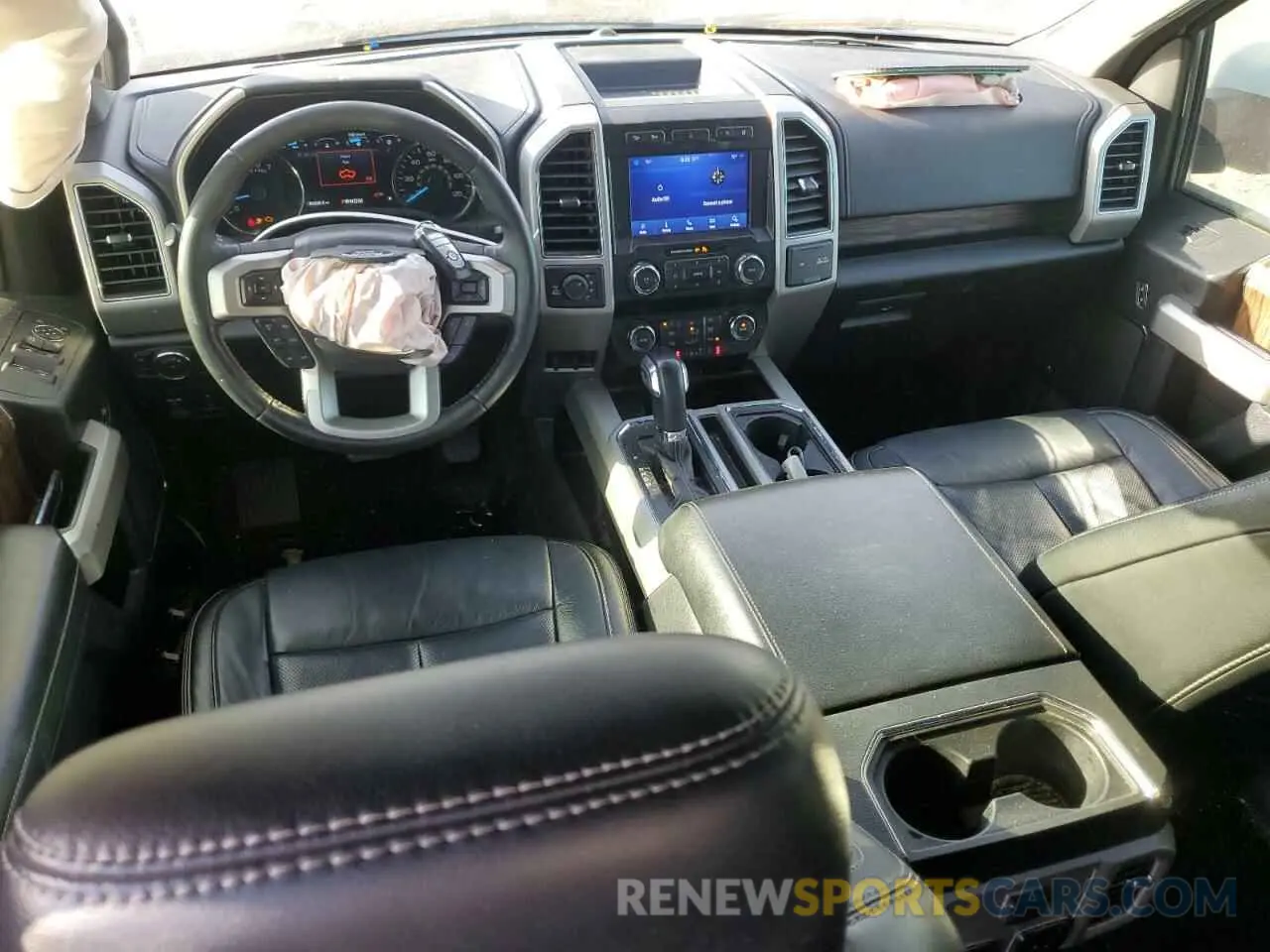 8 fotografías del automóvil dañado 1FTEW1E55LFC11789 FORD F-150 2020