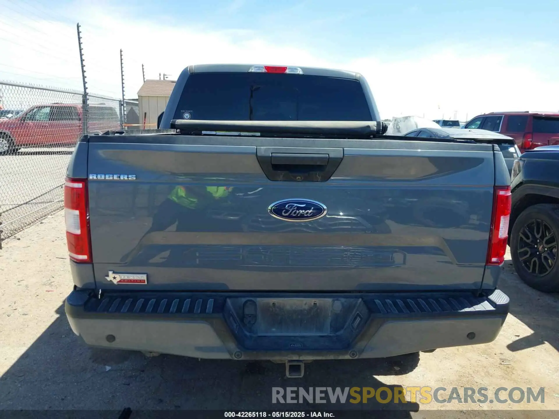 17 fotografías del automóvil dañado 1FTEW1E57LKE71523 FORD F-150 2020