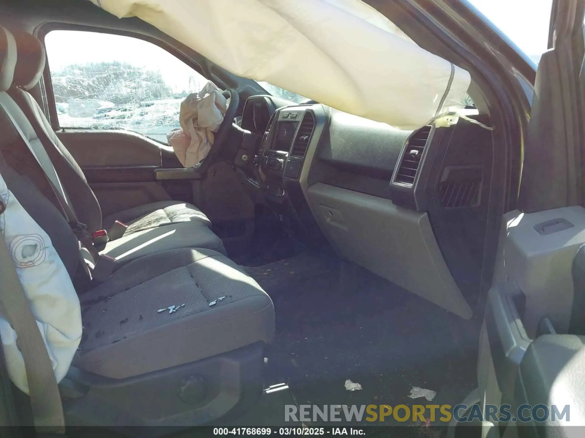 5 fotografías del automóvil dañado 1FTEW1E58LFA11022 FORD F-150 2020