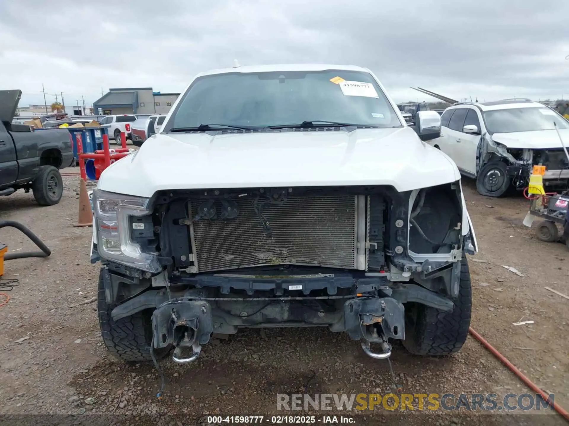 13 fotografías del automóvil dañado 1FTEW1E58LFB33704 FORD F-150 2020