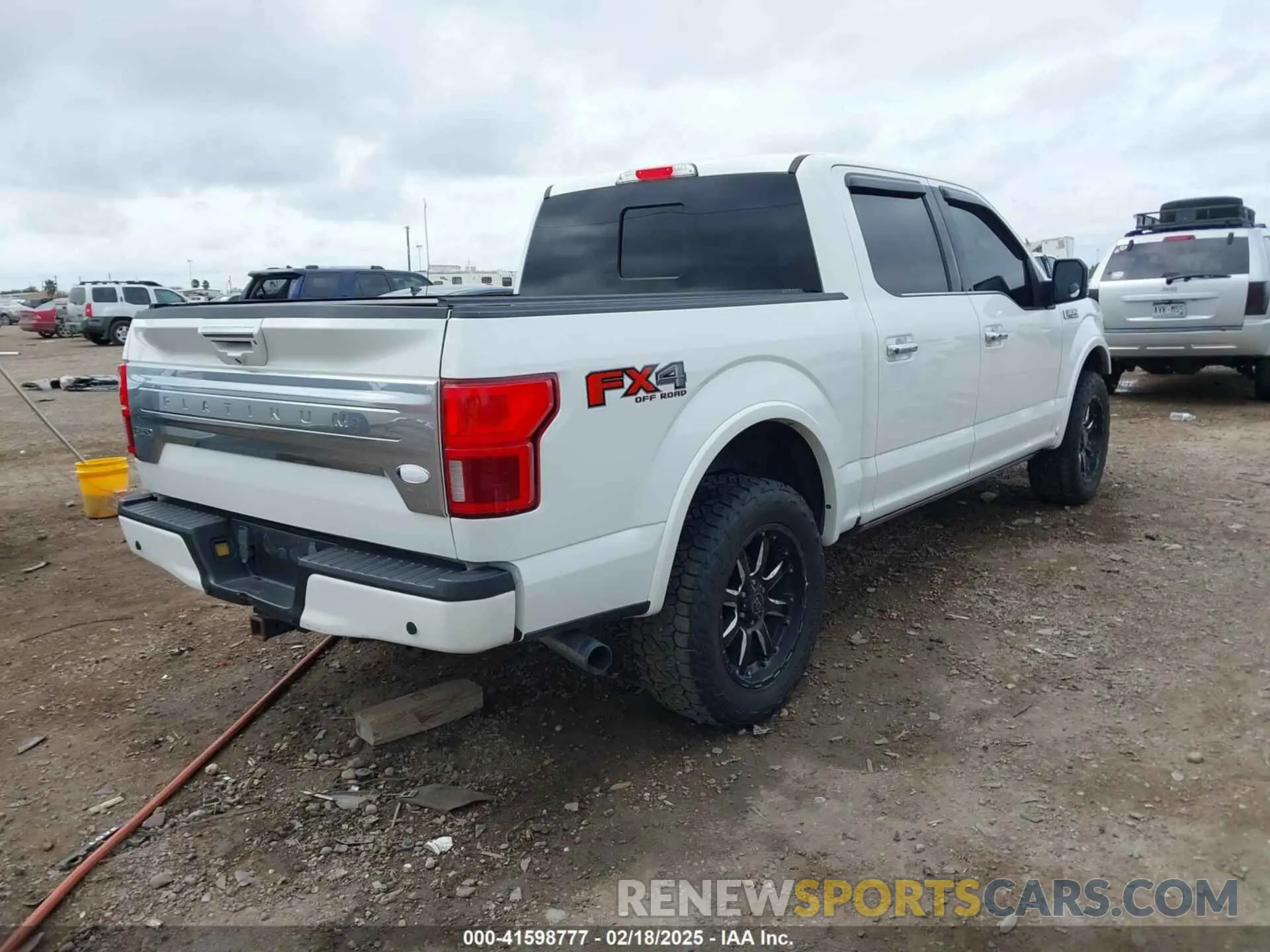 4 fotografías del automóvil dañado 1FTEW1E58LFB33704 FORD F-150 2020