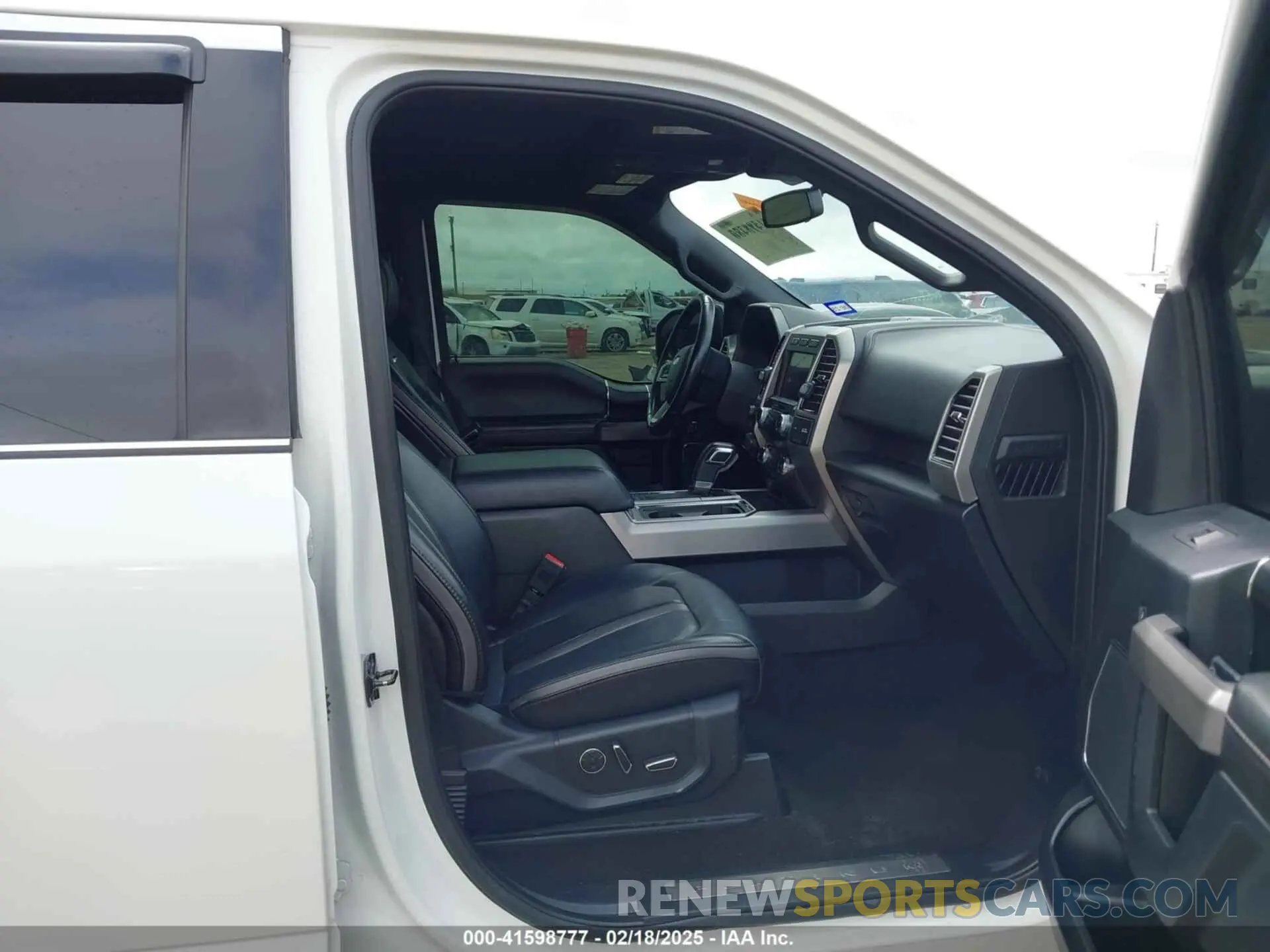 5 fotografías del automóvil dañado 1FTEW1E58LFB33704 FORD F-150 2020