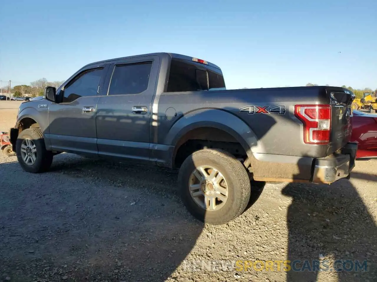 2 fotografías del automóvil dañado 1FTEW1E59LFB50432 FORD F-150 2020