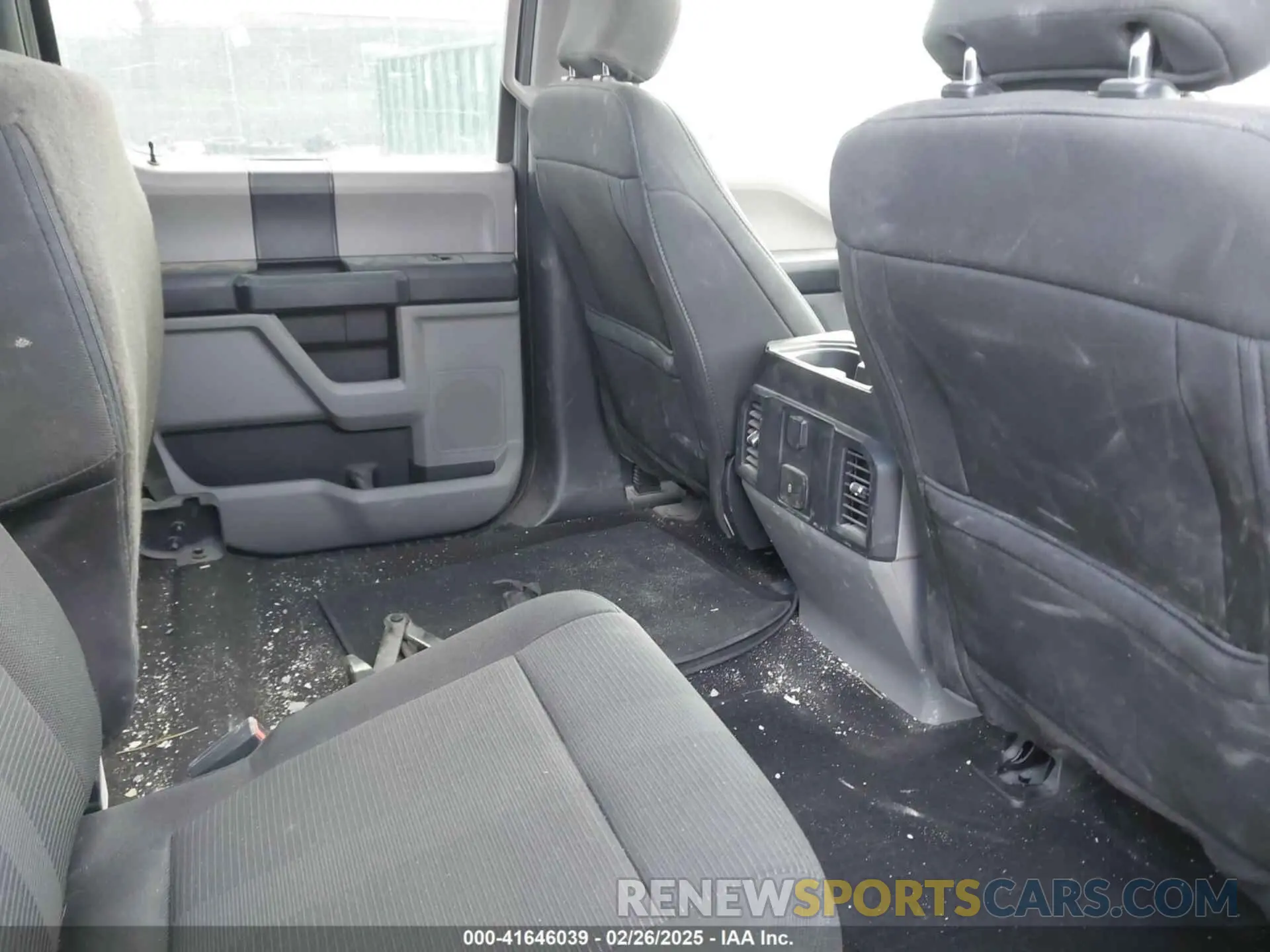 8 fotografías del automóvil dañado 1FTEW1EP0LFB83899 FORD F-150 2020