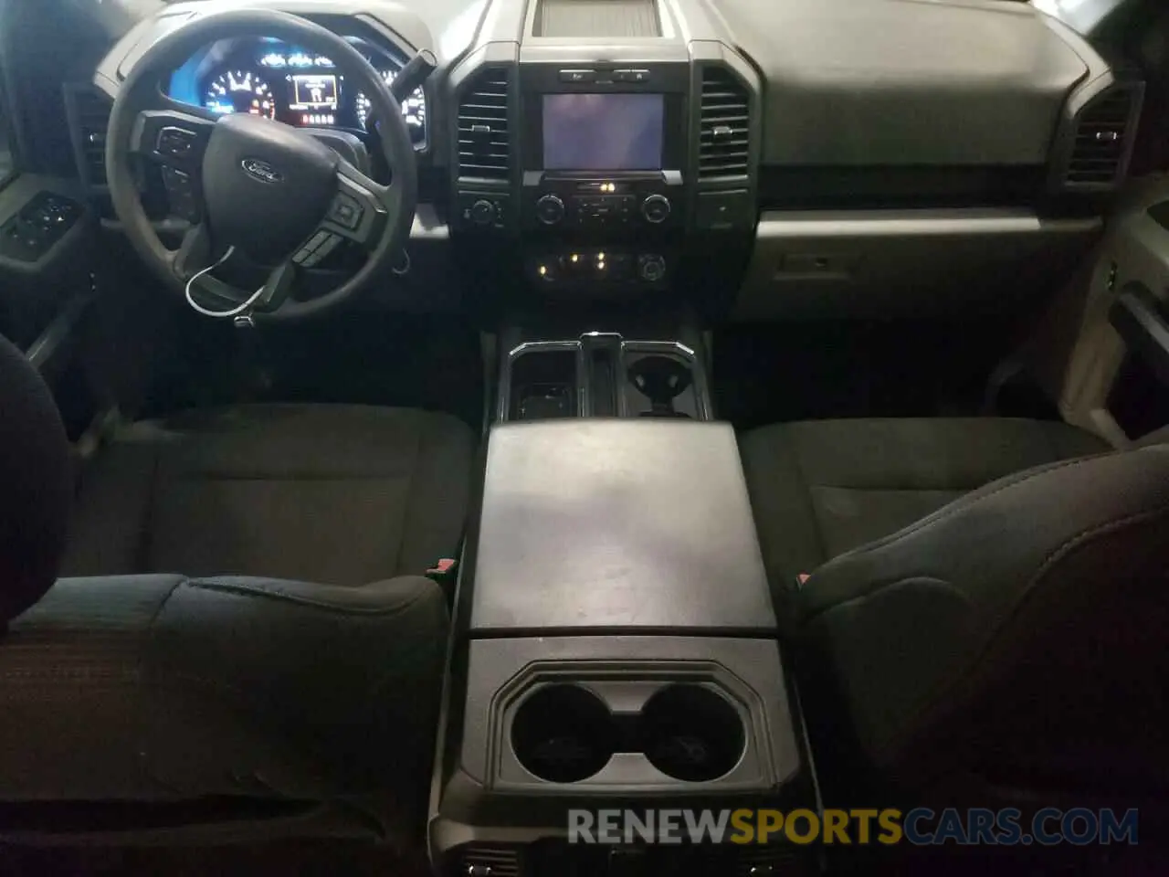 8 fotografías del automóvil dañado 1FTEW1EP1LFB43735 FORD F-150 2020