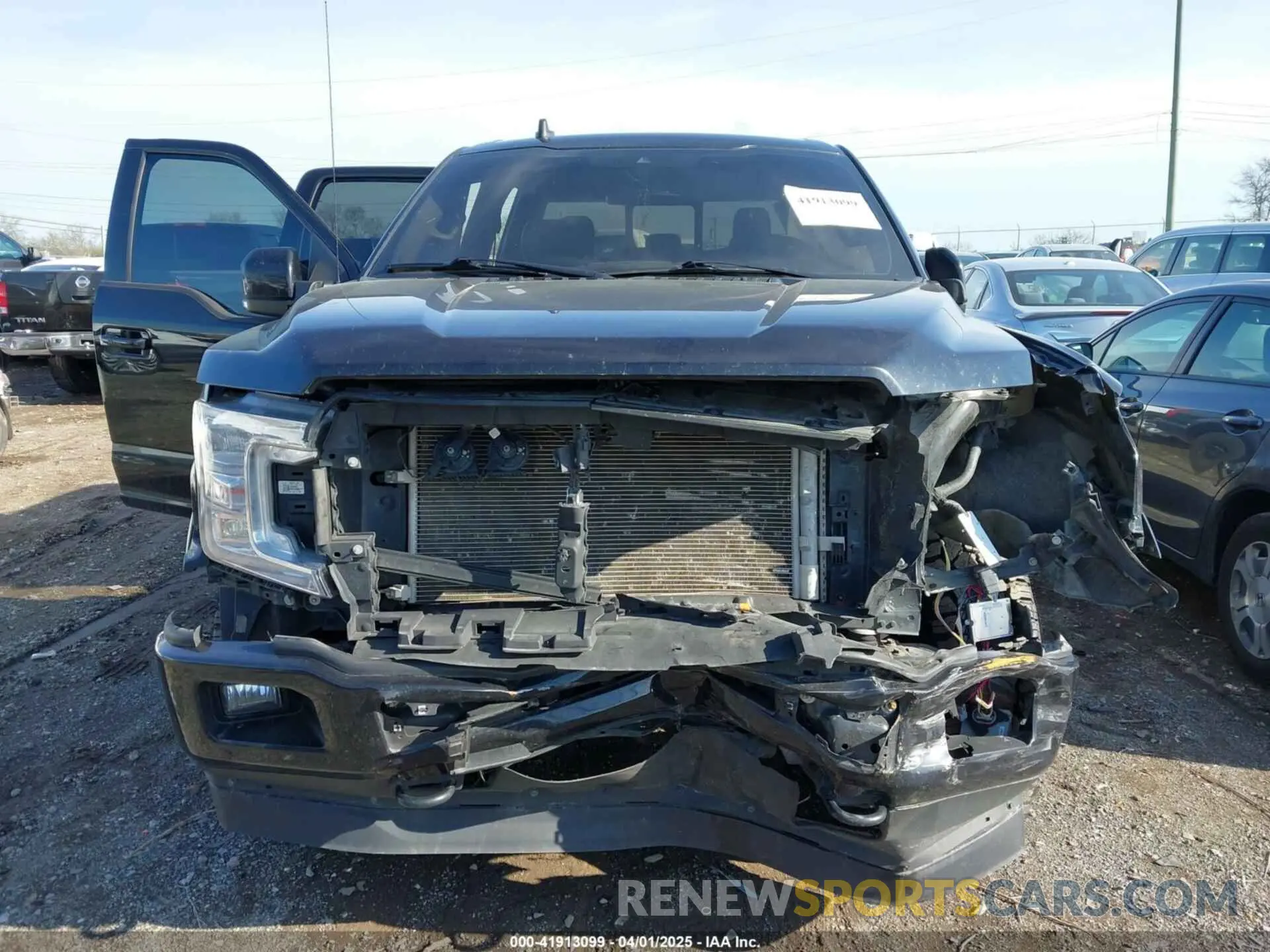 12 fotografías del automóvil dañado 1FTEW1EP1LKF30146 FORD F-150 2020
