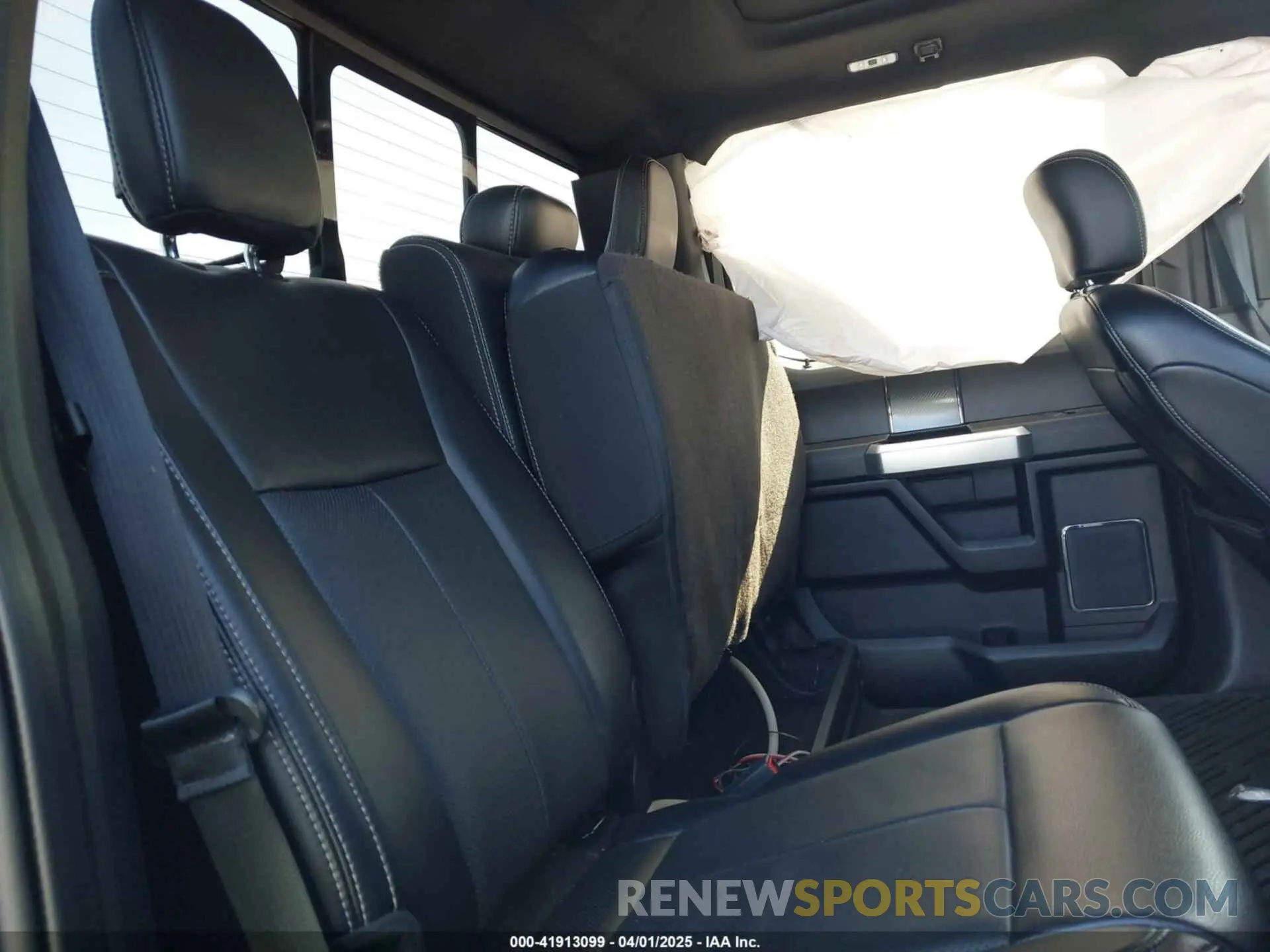 8 fotografías del automóvil dañado 1FTEW1EP1LKF30146 FORD F-150 2020