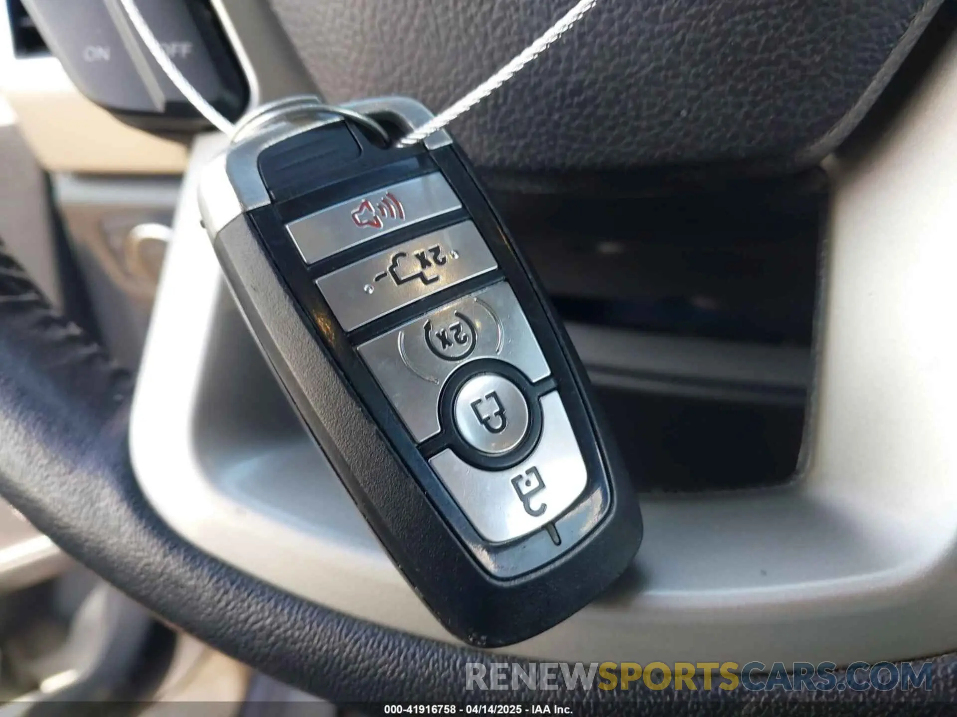 11 fotografías del automóvil dañado 1FTEW1EP3LKD31048 FORD F-150 2020