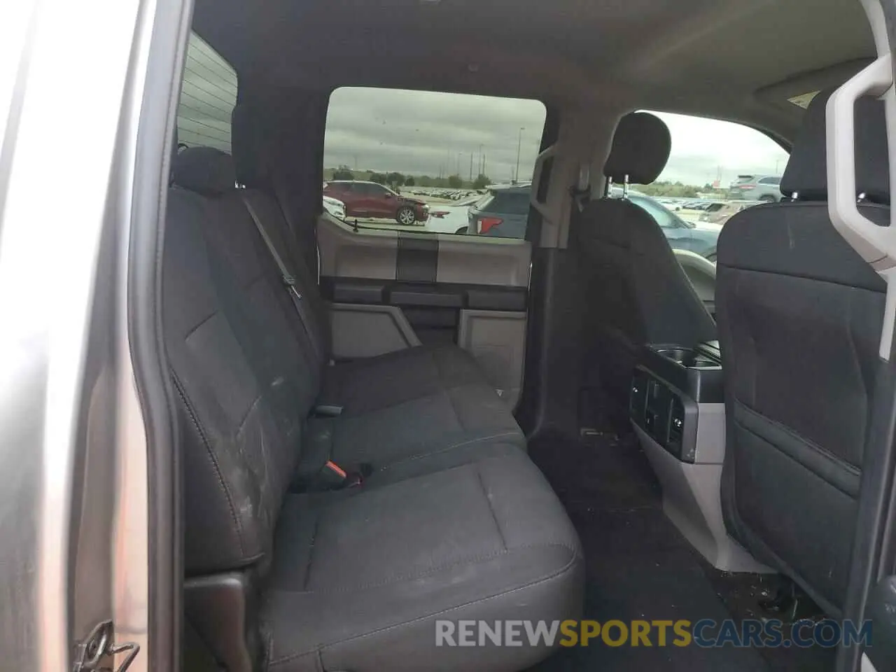 10 fotografías del automóvil dañado 1FTEW1EP4LFA15957 FORD F-150 2020