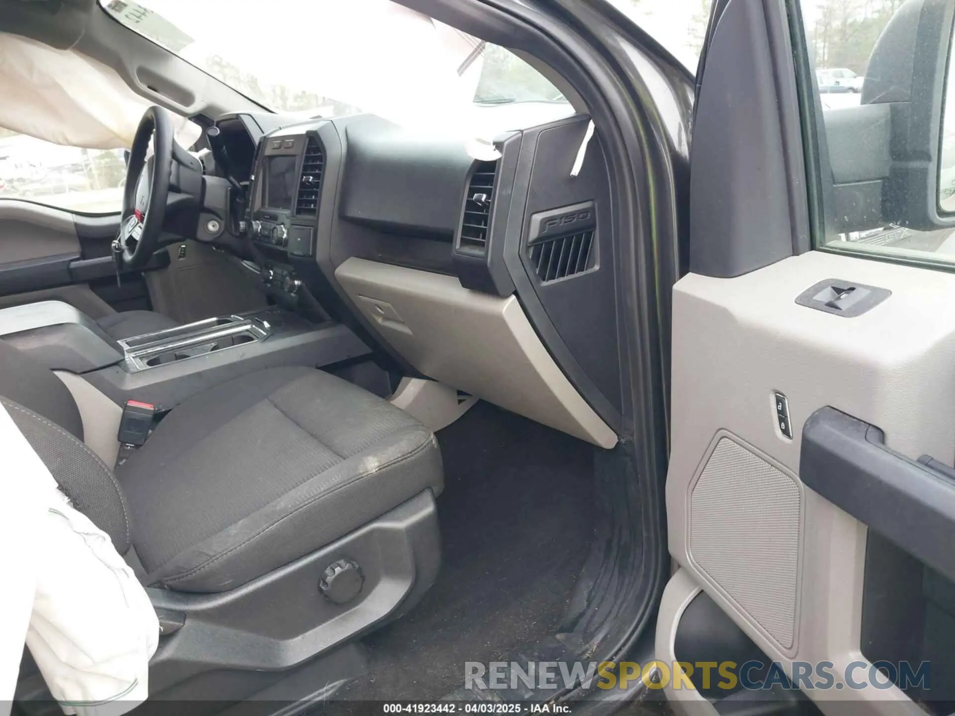5 fotografías del automóvil dañado 1FTEW1EP4LFA55536 FORD F-150 2020