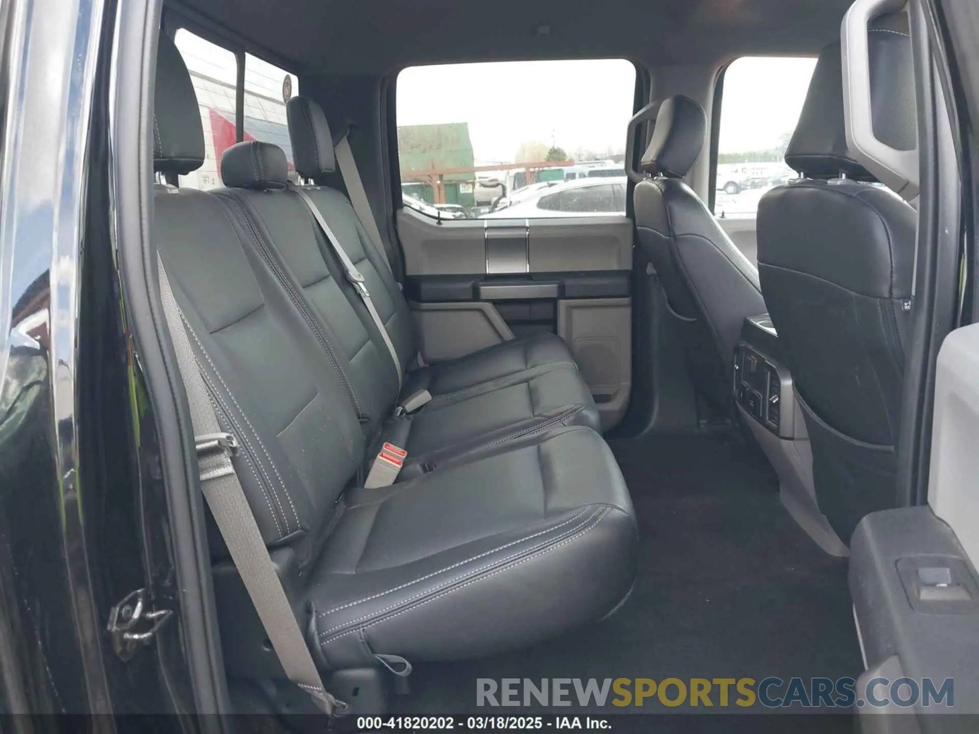 8 fotografías del automóvil dañado 1FTEW1EP4LFB18182 FORD F-150 2020