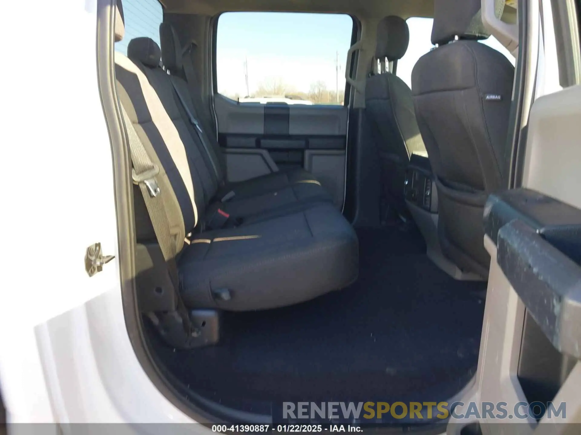 8 fotografías del automóvil dañado 1FTEW1EP6LKF46844 FORD F-150 2020