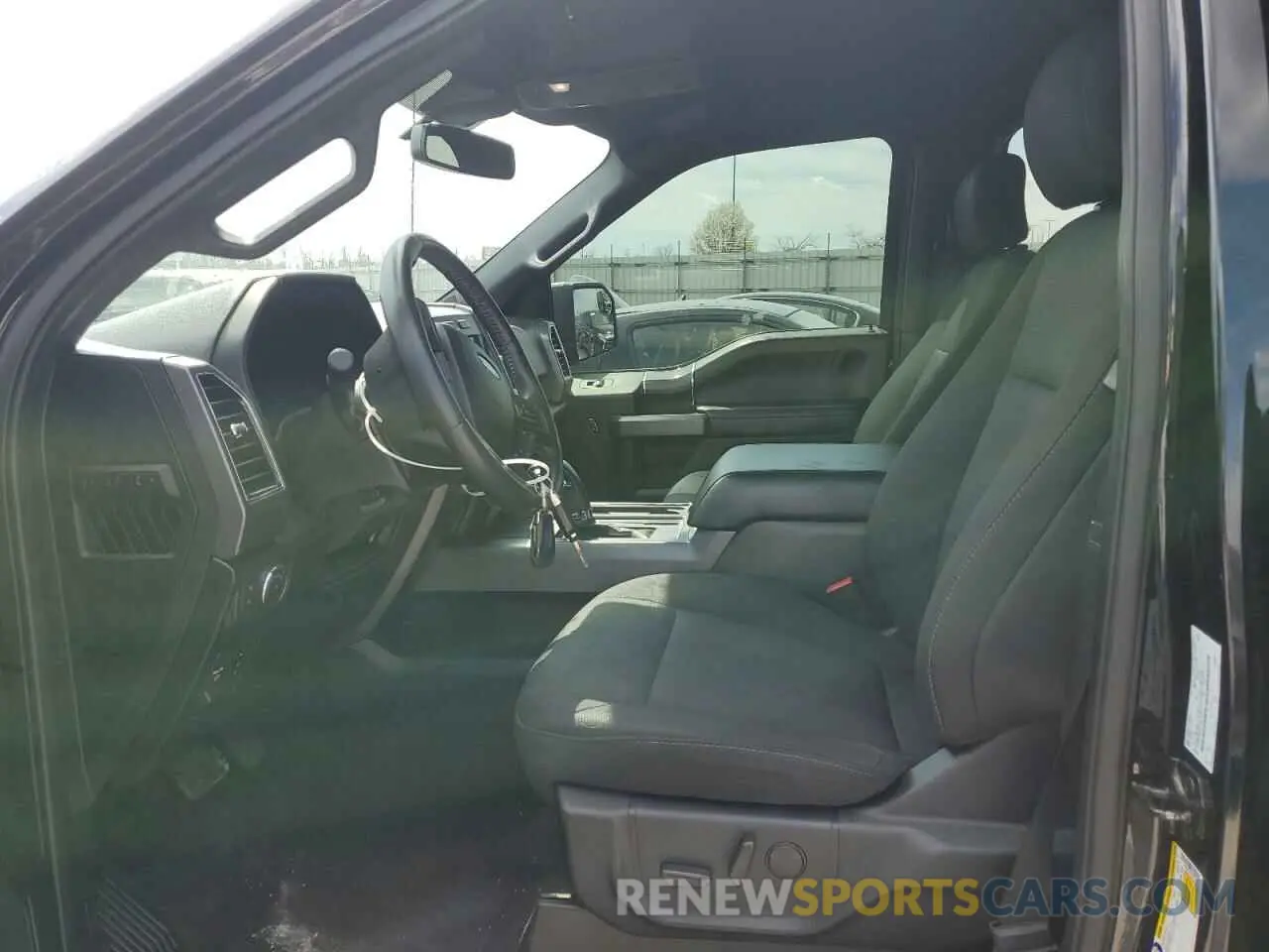 7 fotografías del automóvil dañado 1FTEW1EP7LFB31184 FORD F-150 2020