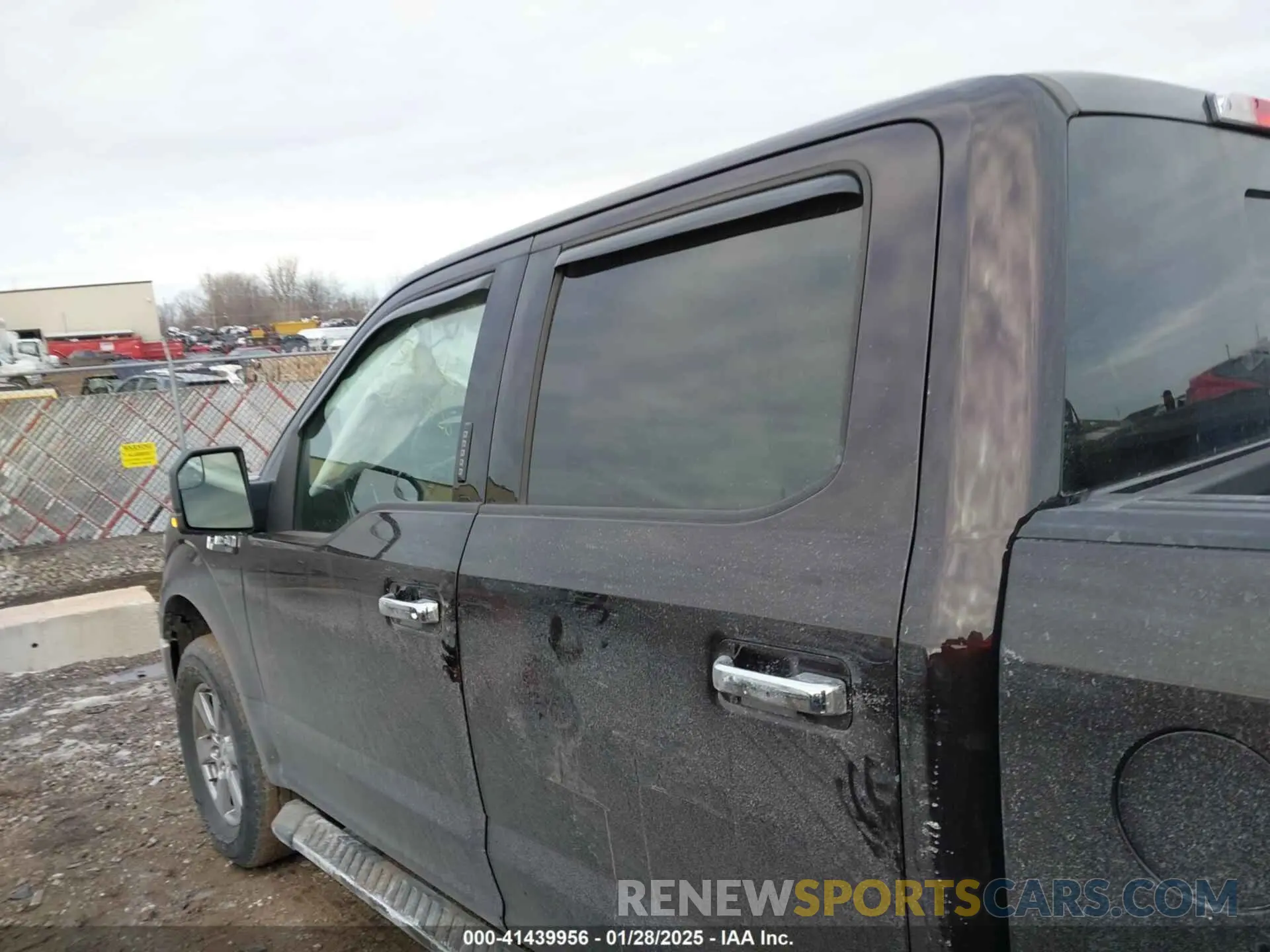 14 fotografías del automóvil dañado 1FTEW1EPXLFB45077 FORD F-150 2020