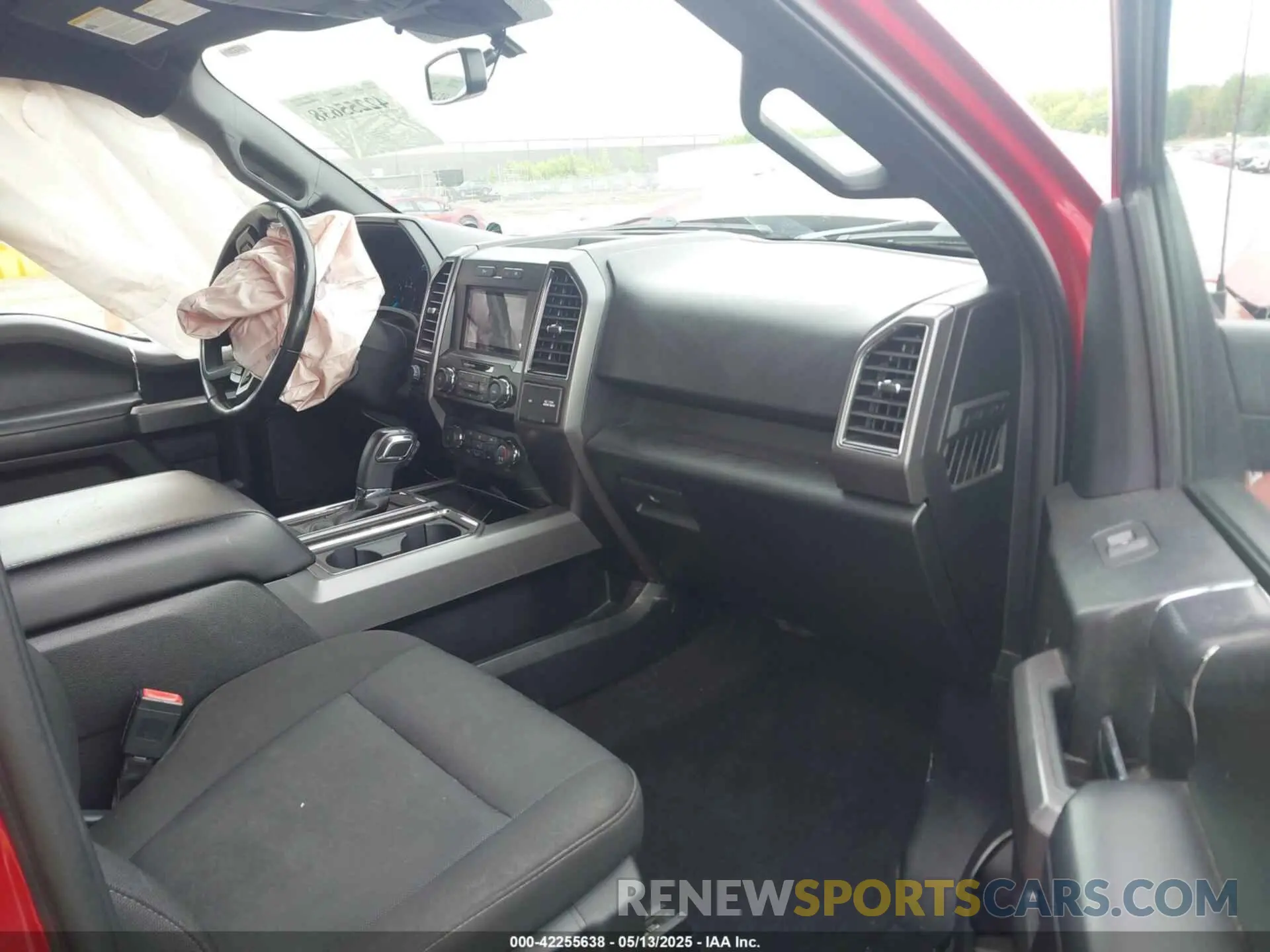 5 fotografías del automóvil dañado 1FTEW1EPXLFB52739 FORD F-150 2020
