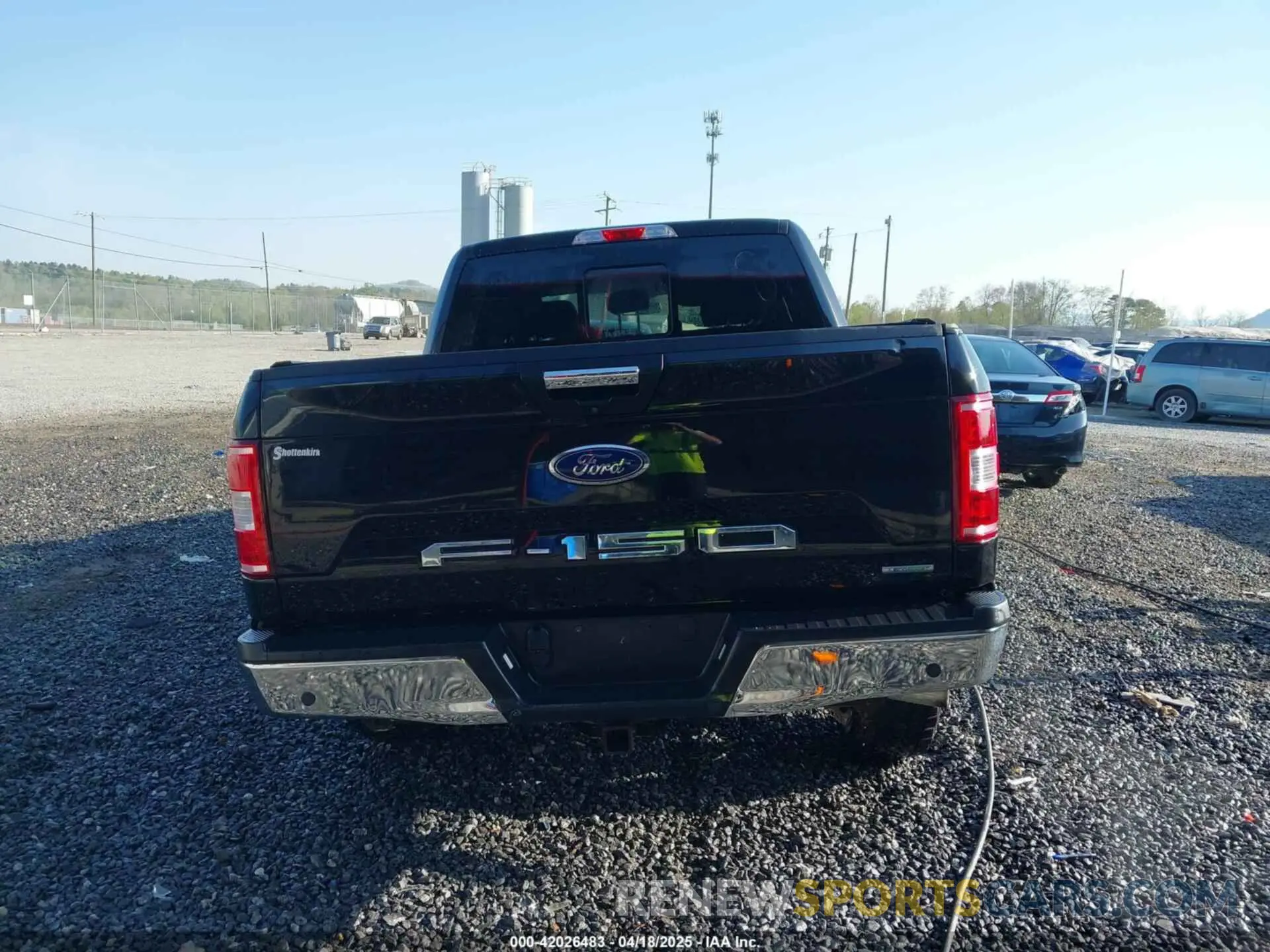 17 fotografías del automóvil dañado 1FTEW1EPXLFC21445 FORD F-150 2020