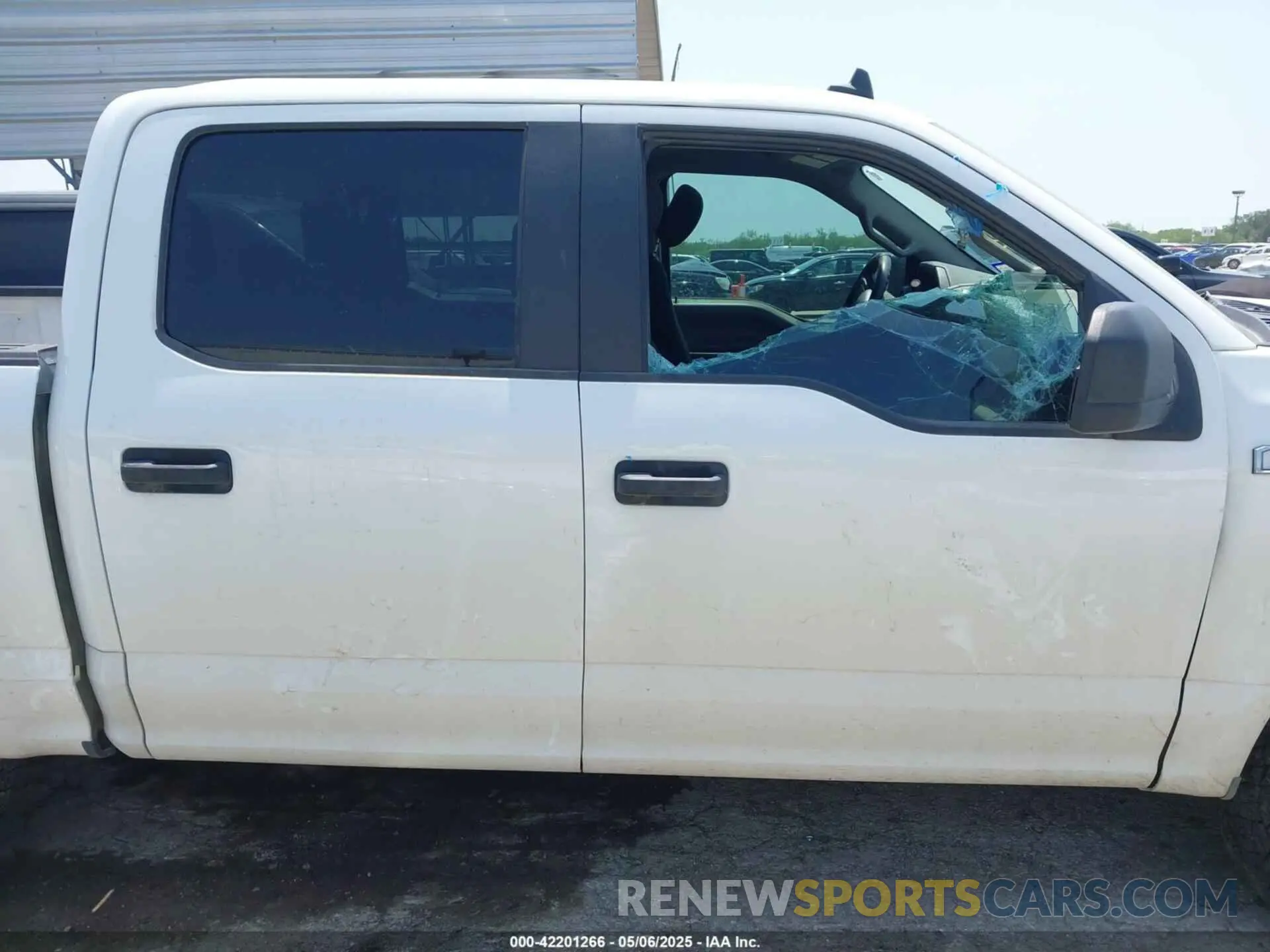 13 fotografías del automóvil dañado 1FTEW1EPXLKD73295 FORD F-150 2020