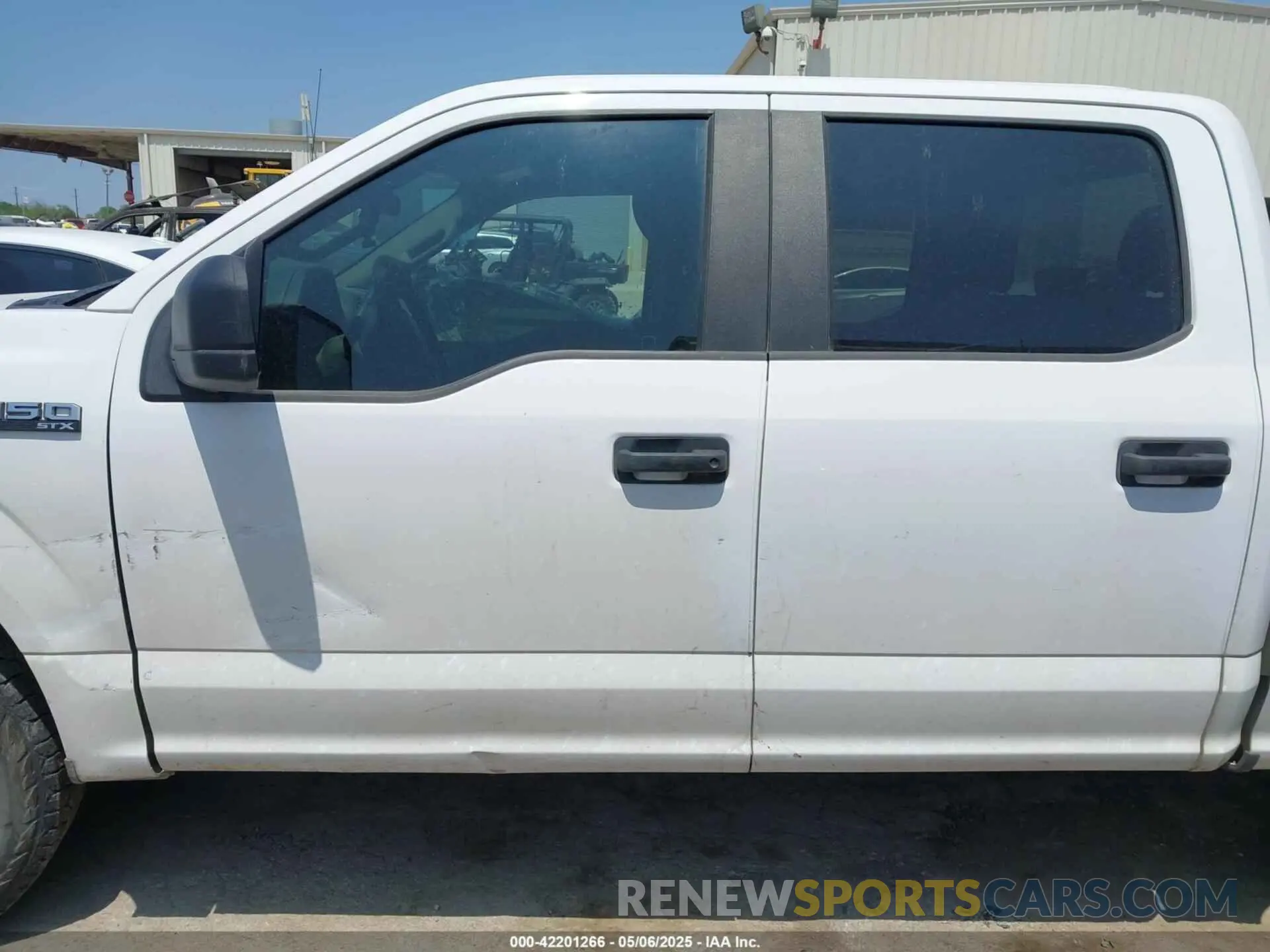 14 fotografías del automóvil dañado 1FTEW1EPXLKD73295 FORD F-150 2020