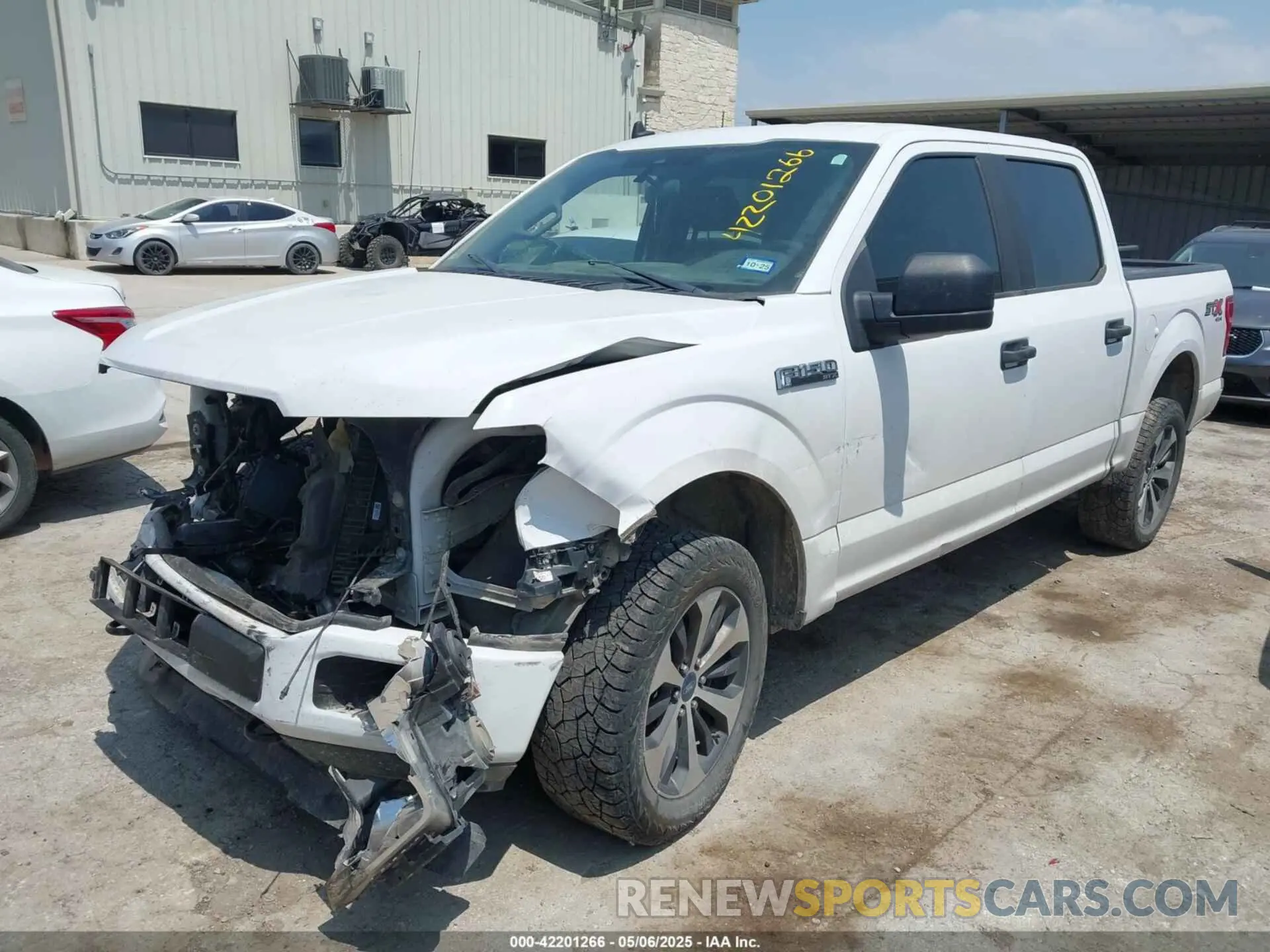 2 fotografías del automóvil dañado 1FTEW1EPXLKD73295 FORD F-150 2020