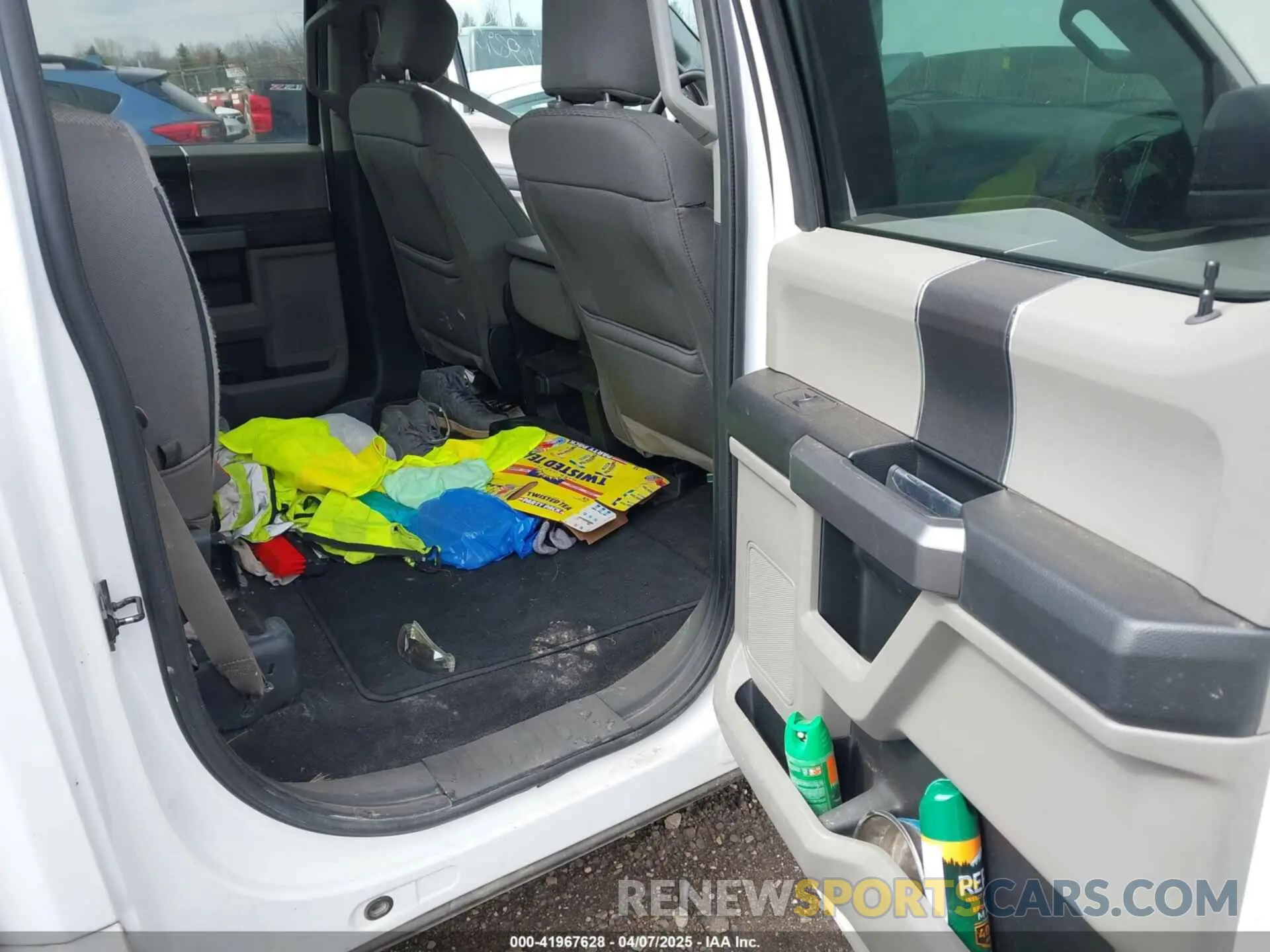 8 fotografías del automóvil dañado 1FTEW1EPXLKE20938 FORD F-150 2020