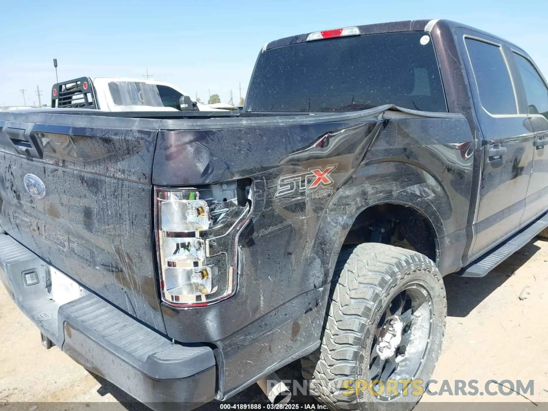 6 fotografías del automóvil dañado 1FTEX1C53LKF37212 FORD F-150 2020