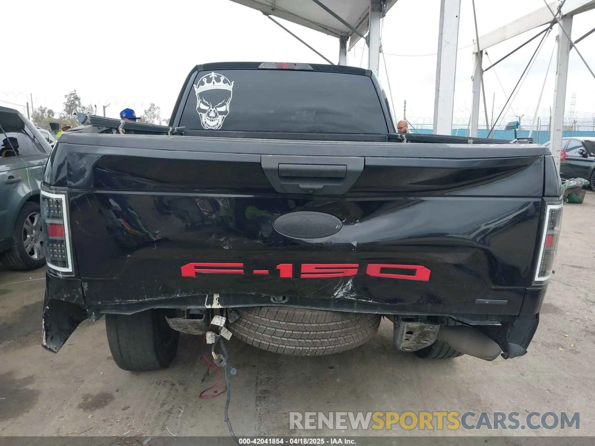 17 fotografías del automóvil dañado 1FTEX1CPXLKF47589 FORD F-150 2020