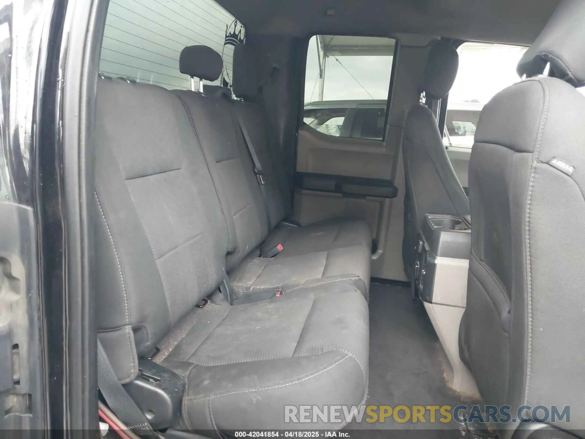 8 fotografías del automóvil dañado 1FTEX1CPXLKF47589 FORD F-150 2020