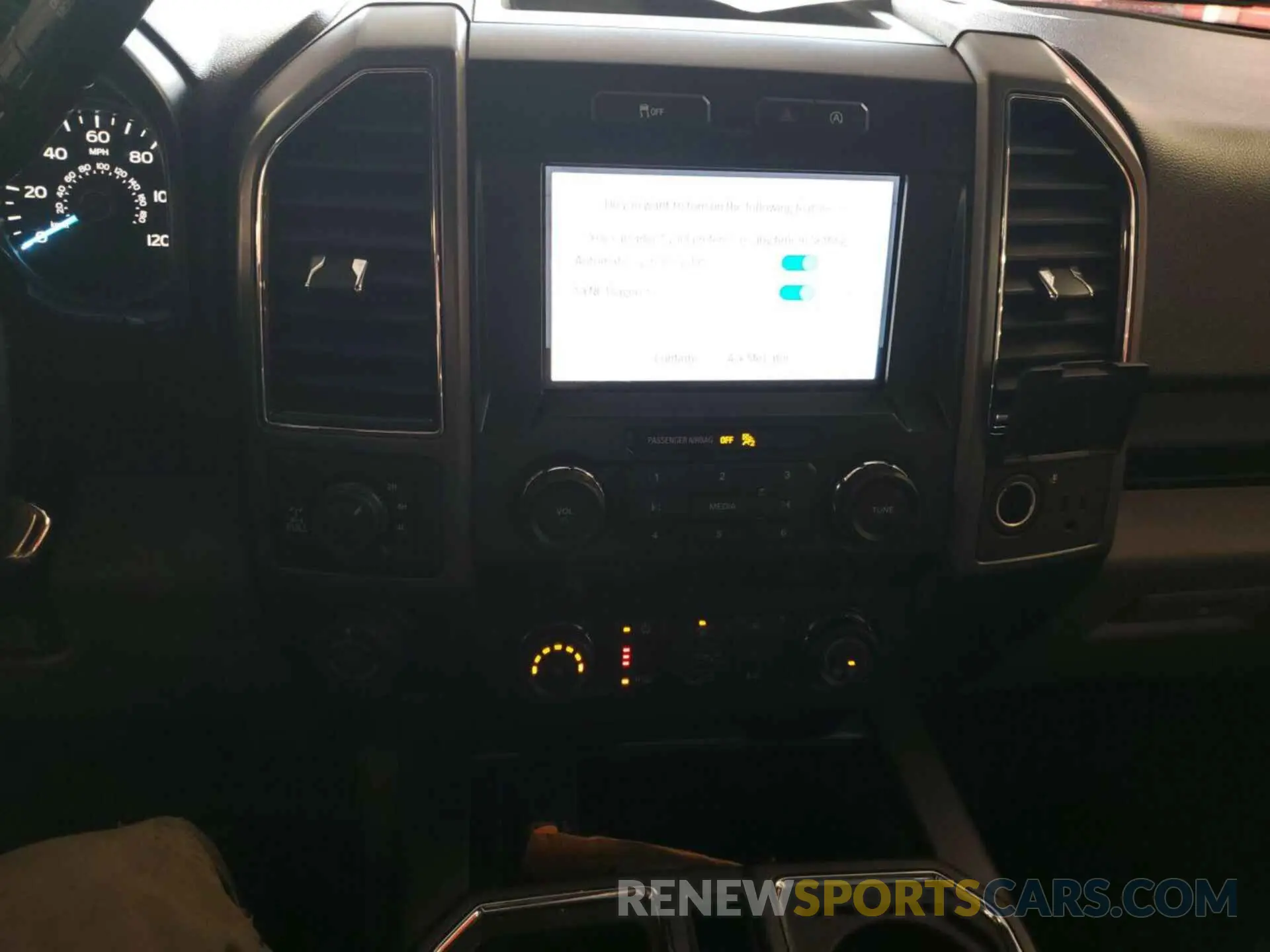 3 fotografías del automóvil dañado 1FTFW1E42LFA32850 FORD F-150 2020