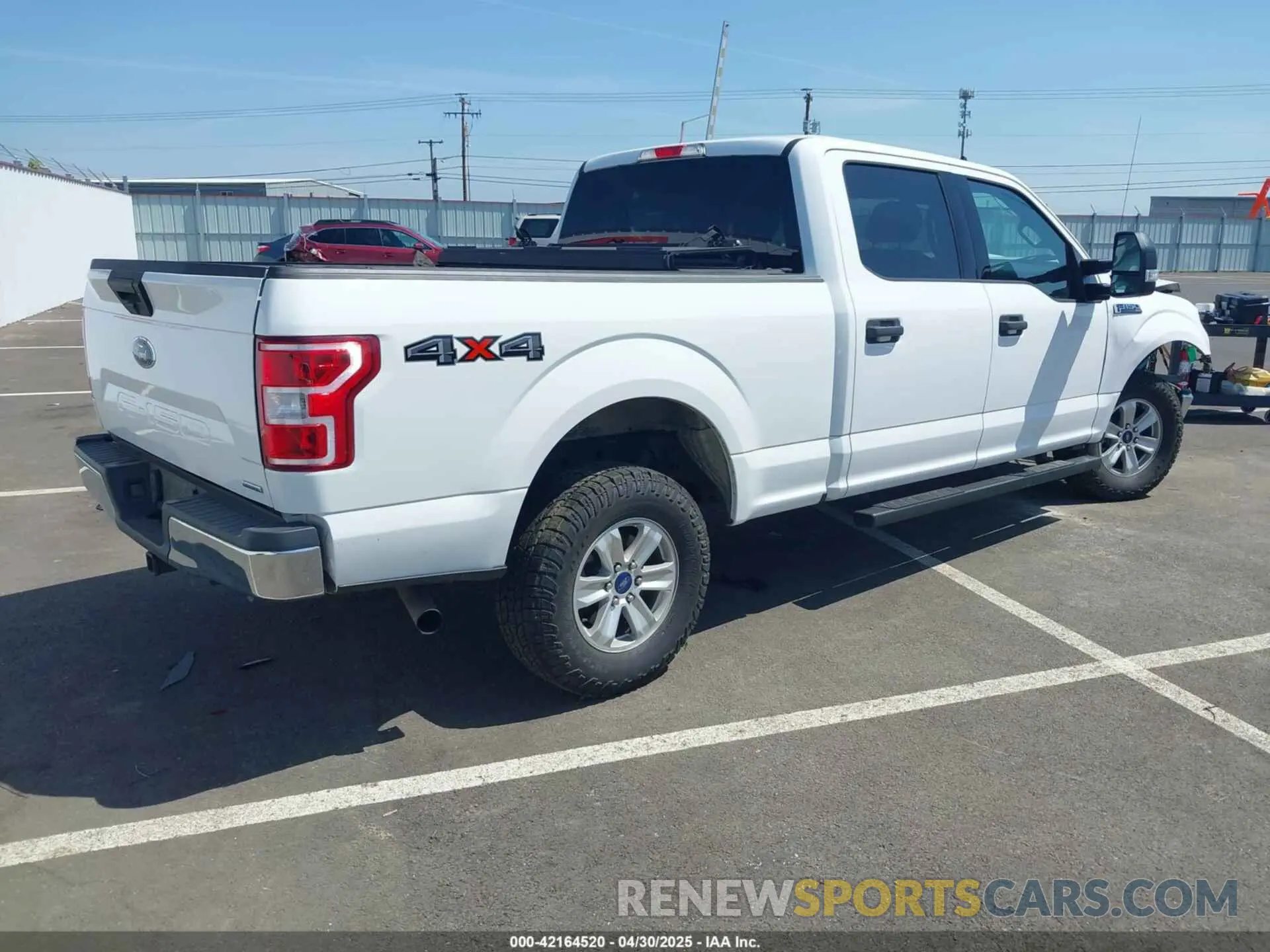 4 fotografías del automóvil dañado 1FTFW1E48LKD68610 FORD F-150 2020