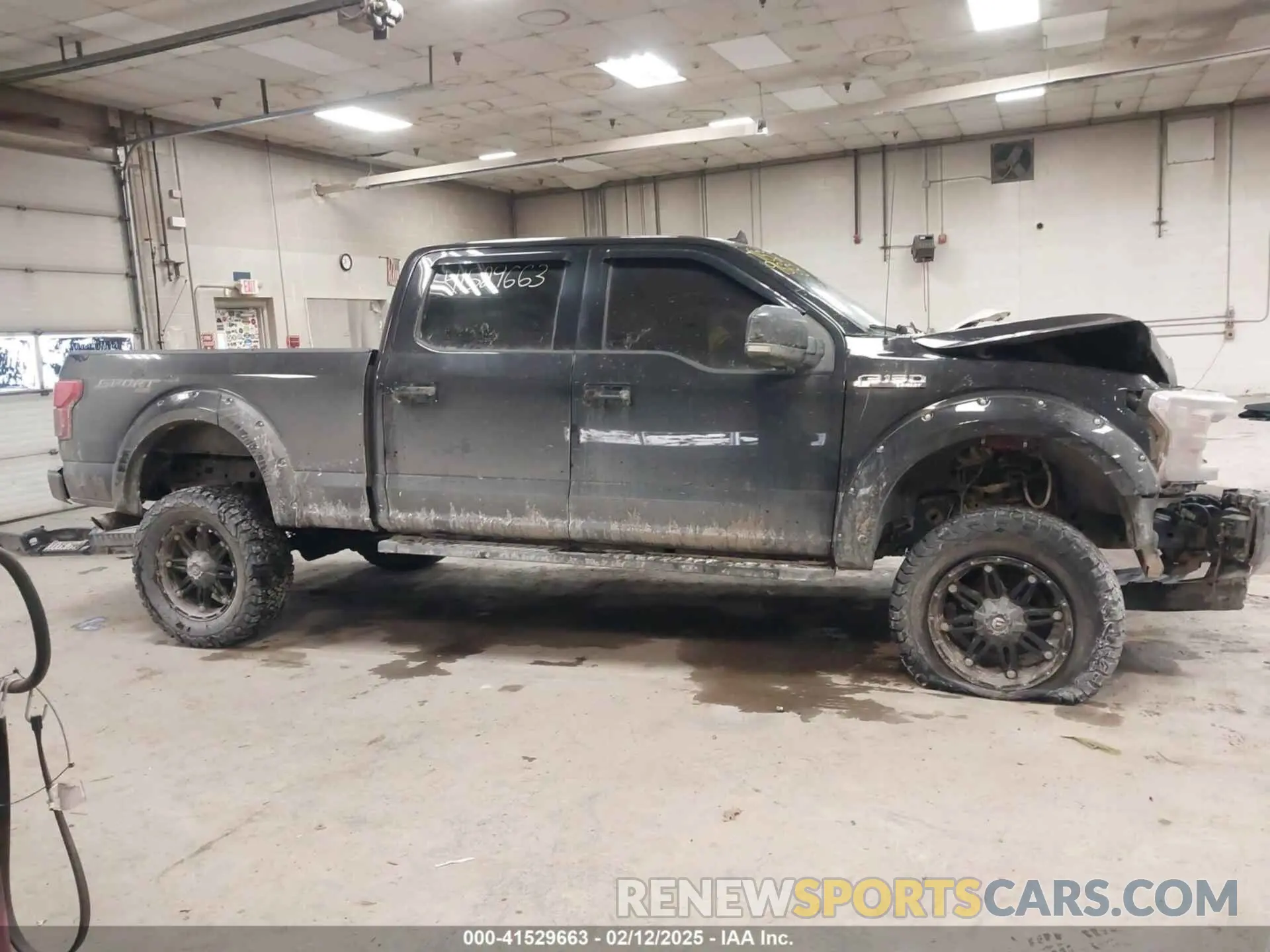 13 fotografías del automóvil dañado 1FTFW1E57LFB13397 FORD F-150 2020