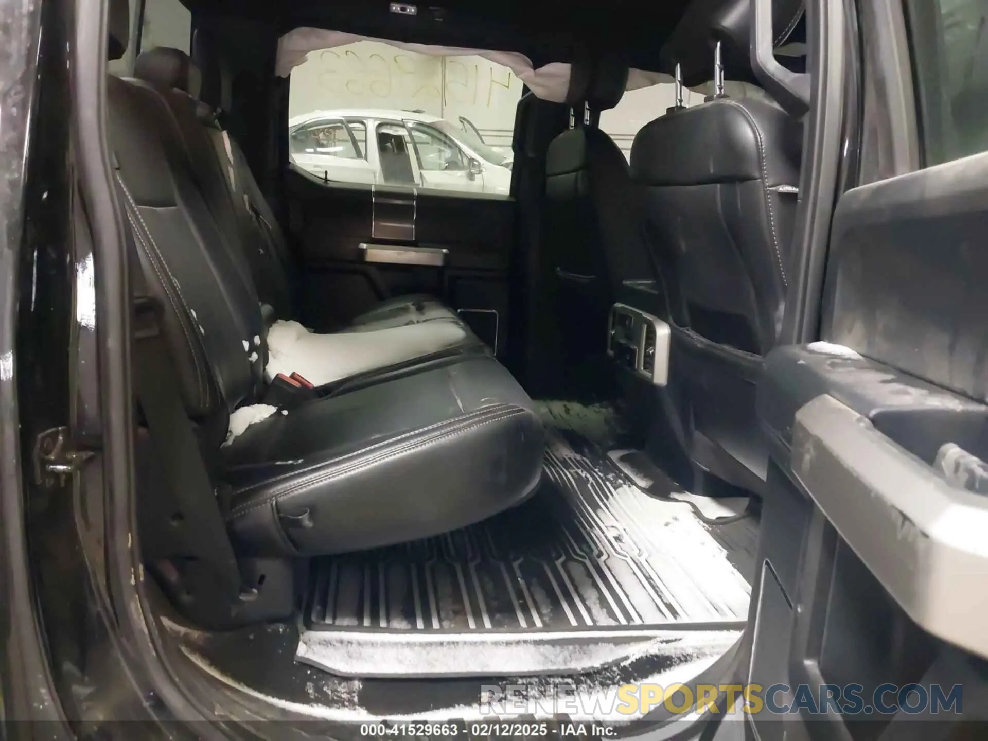 8 fotografías del automóvil dañado 1FTFW1E57LFB13397 FORD F-150 2020