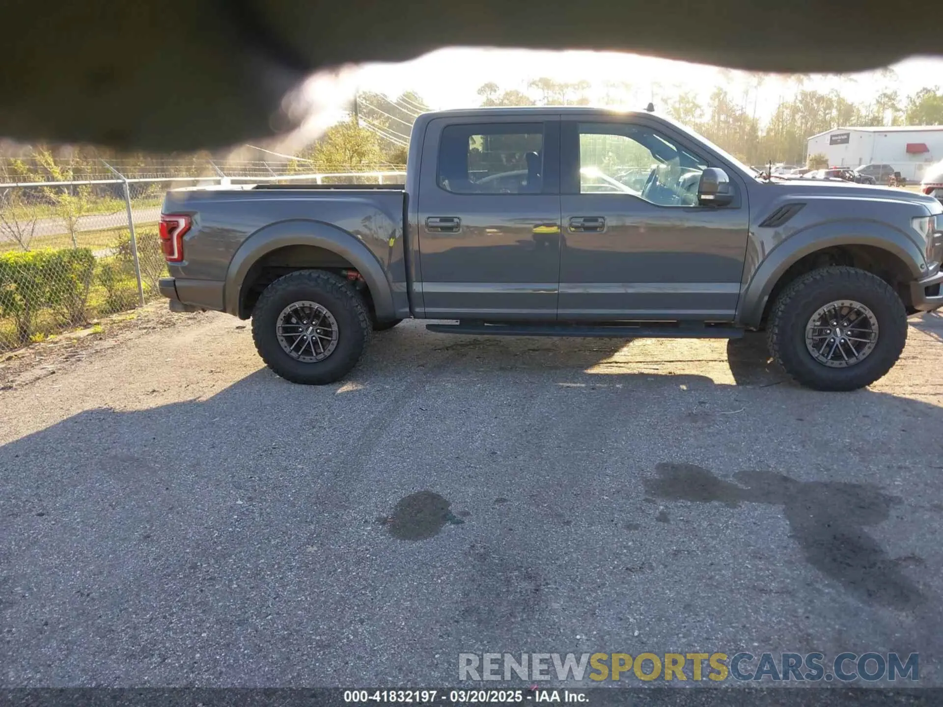 13 fotografías del automóvil dañado 1FTFW1RG9LFA19114 FORD F-150 2020