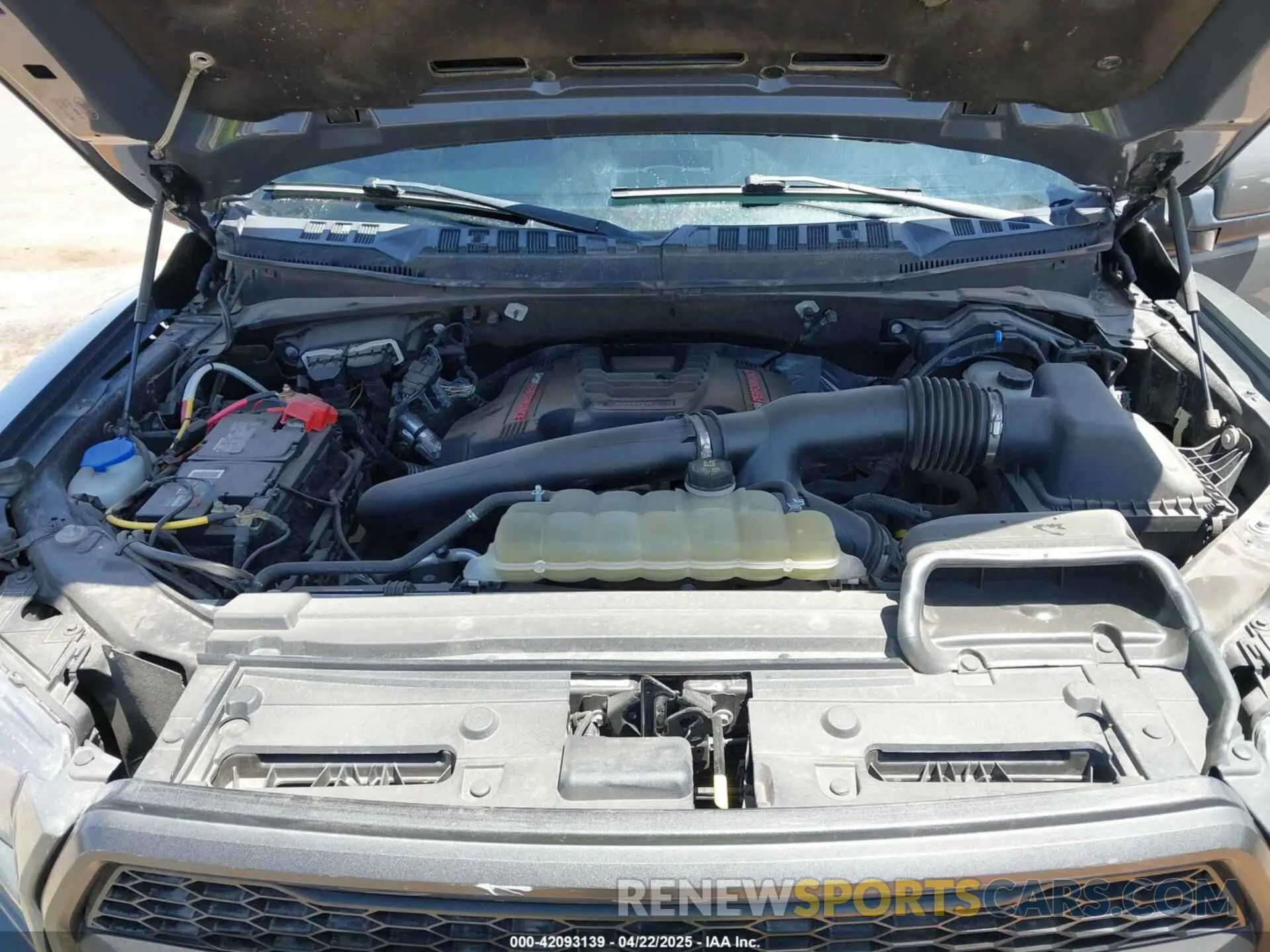 10 fotografías del automóvil dañado 1FTFW1RG9LFB35011 FORD F-150 2020