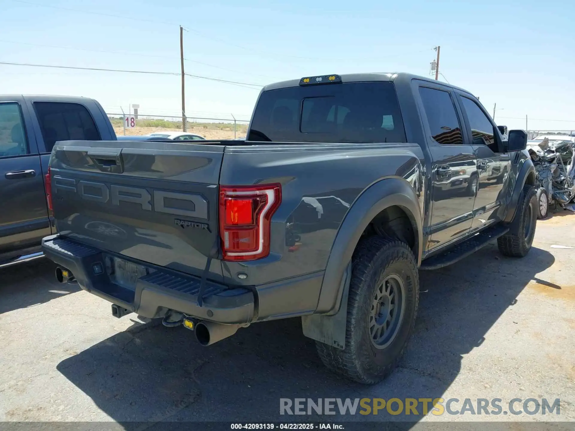 4 fotografías del automóvil dañado 1FTFW1RG9LFB35011 FORD F-150 2020