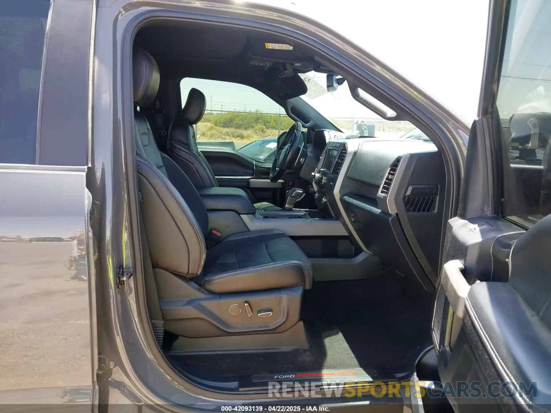 5 fotografías del automóvil dañado 1FTFW1RG9LFB35011 FORD F-150 2020