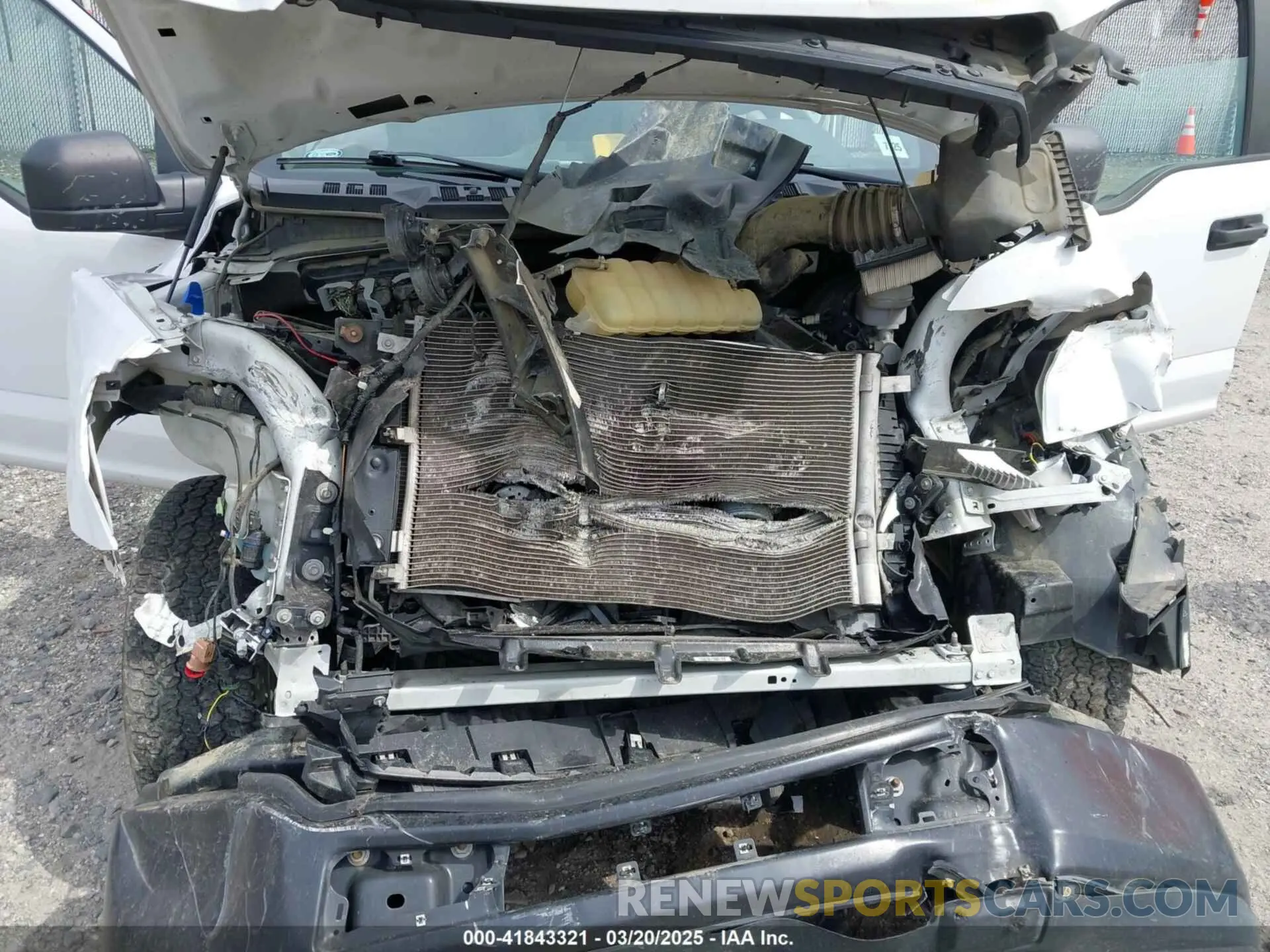 10 fotografías del automóvil dañado 1FTFX1C52LKE23125 FORD F-150 2020