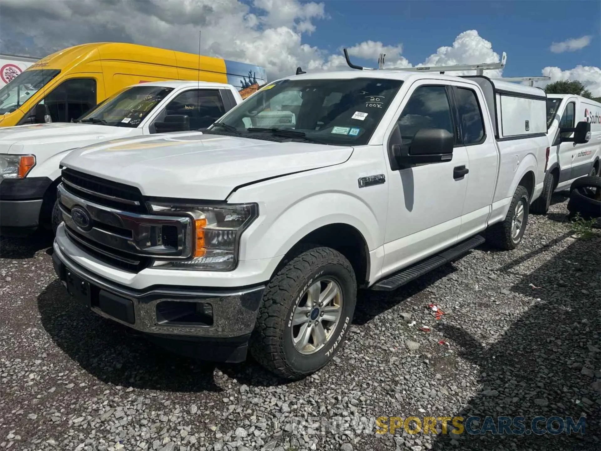 14 fotografías del automóvil dañado 1FTFX1E42LKE97682 FORD F-150 2020