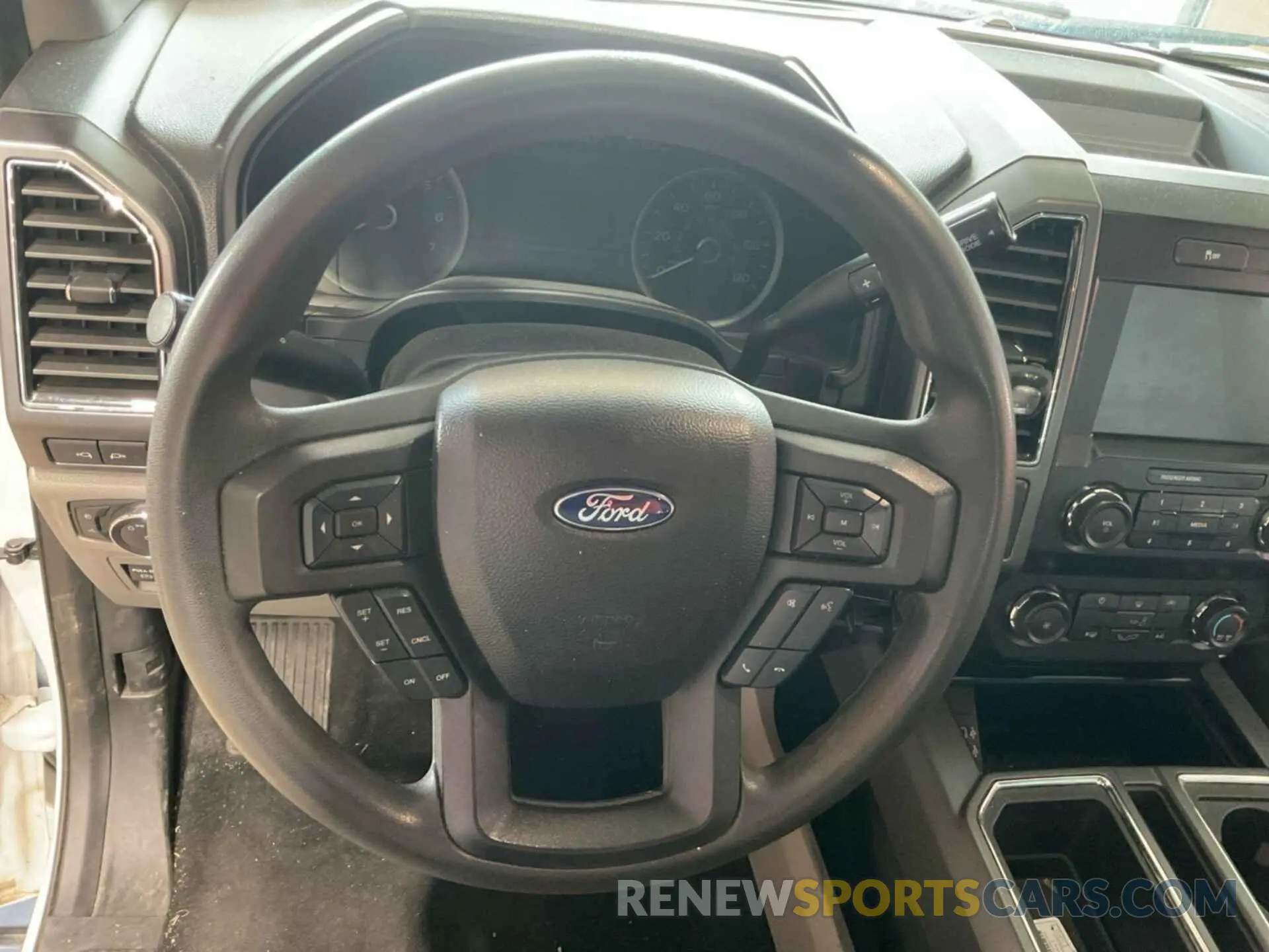 35 fotografías del automóvil dañado 1FTFX1E47LKD53321 FORD F-150 2020