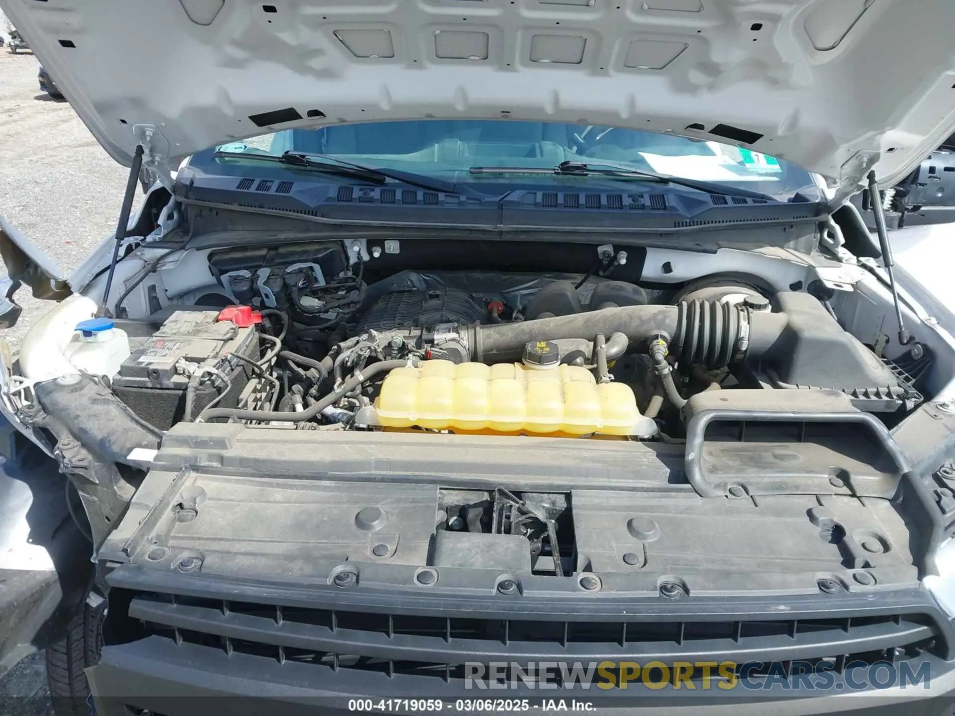 10 fotografías del automóvil dañado 1FTMF1CB0LKD63815 FORD F-150 2020