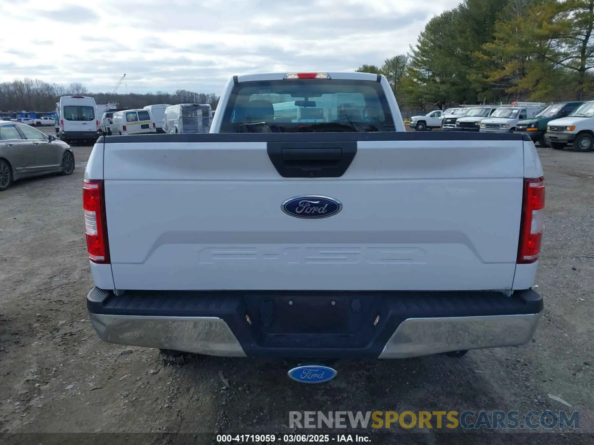 16 fotografías del automóvil dañado 1FTMF1CB0LKD63815 FORD F-150 2020