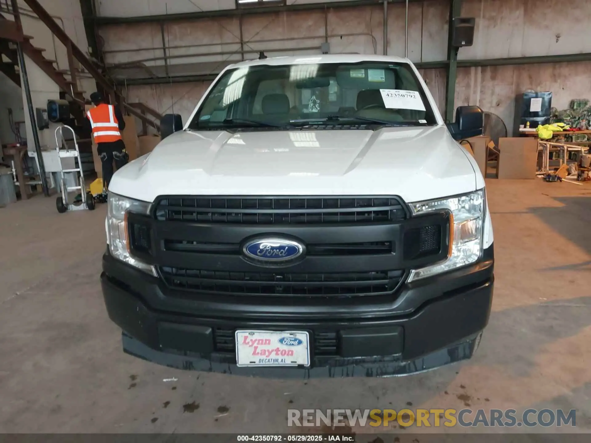 12 fotografías del automóvil dañado 1FTMF1CB4LKE11817 FORD F-150 2020