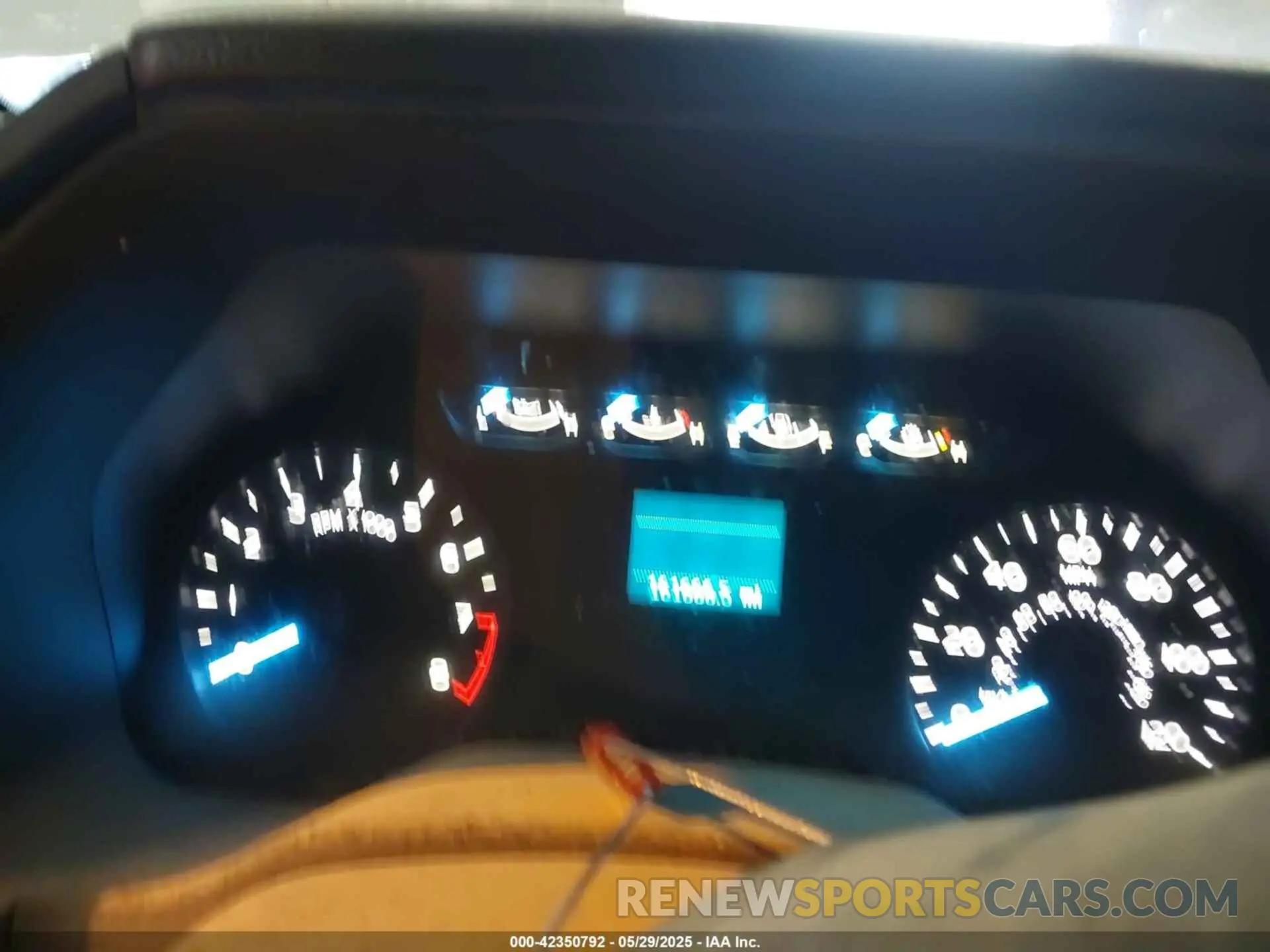 7 fotografías del automóvil dañado 1FTMF1CB4LKE11817 FORD F-150 2020
