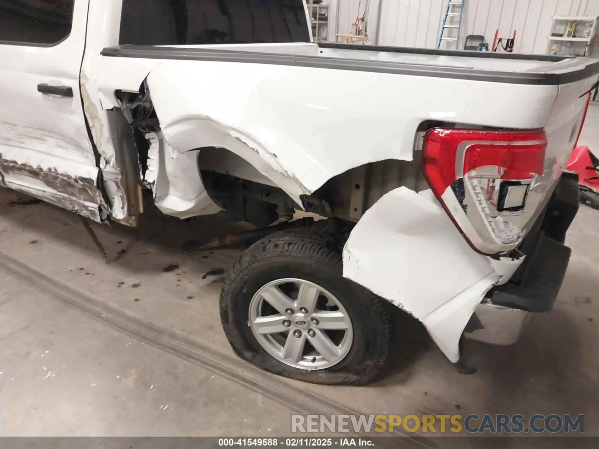 18 fotografías del automóvil dañado 1FTEW1C57MFA71572 FORD F-150 2021