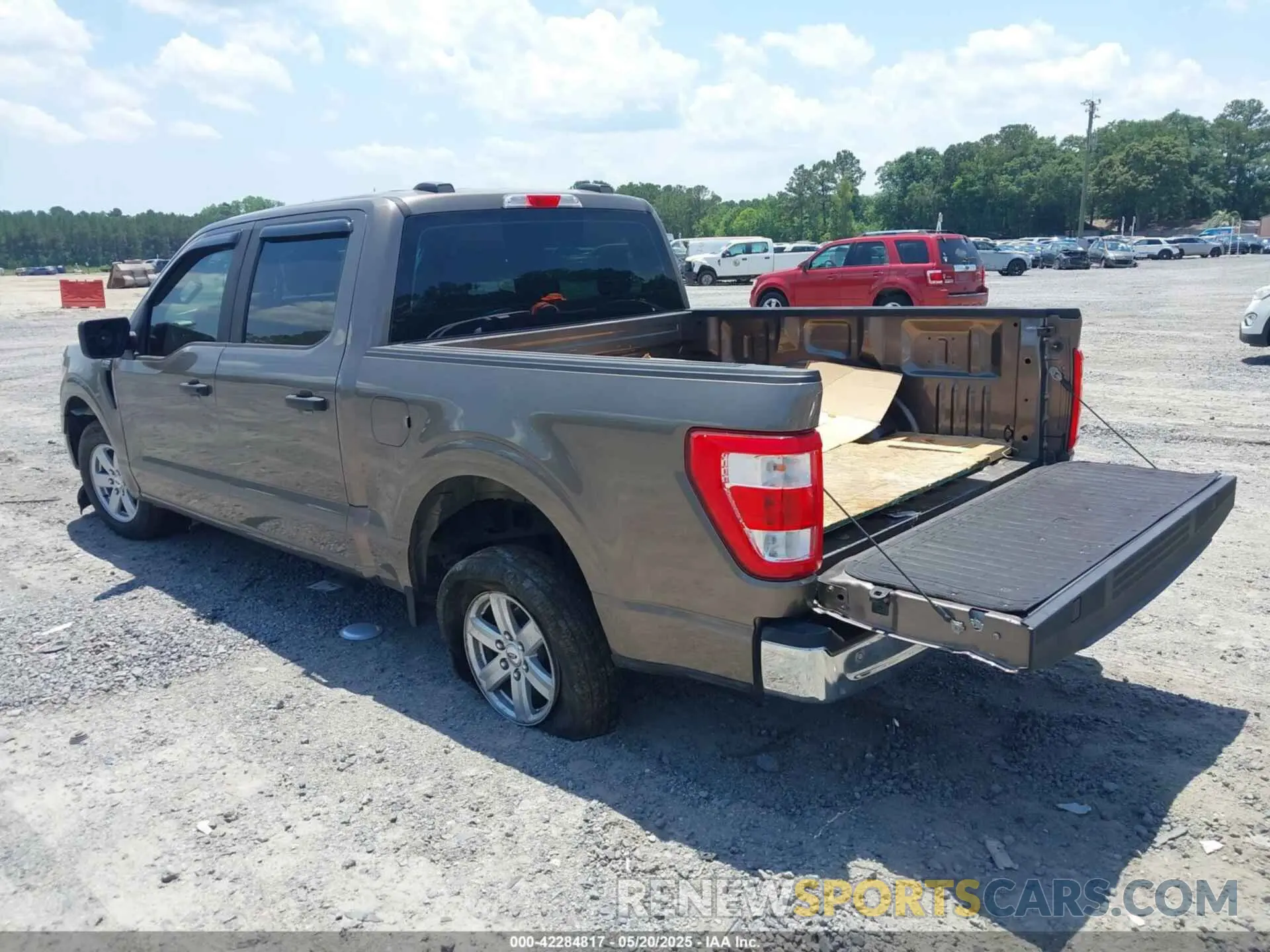 3 fotografías del automóvil dañado 1FTEW1C58MFB15661 FORD F-150 2021