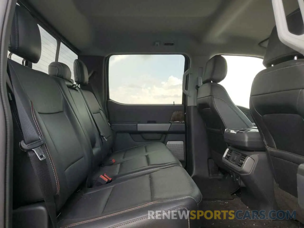 11 fotografías del automóvil dañado 1FTEW1C81MFB86470 FORD F-150 2021