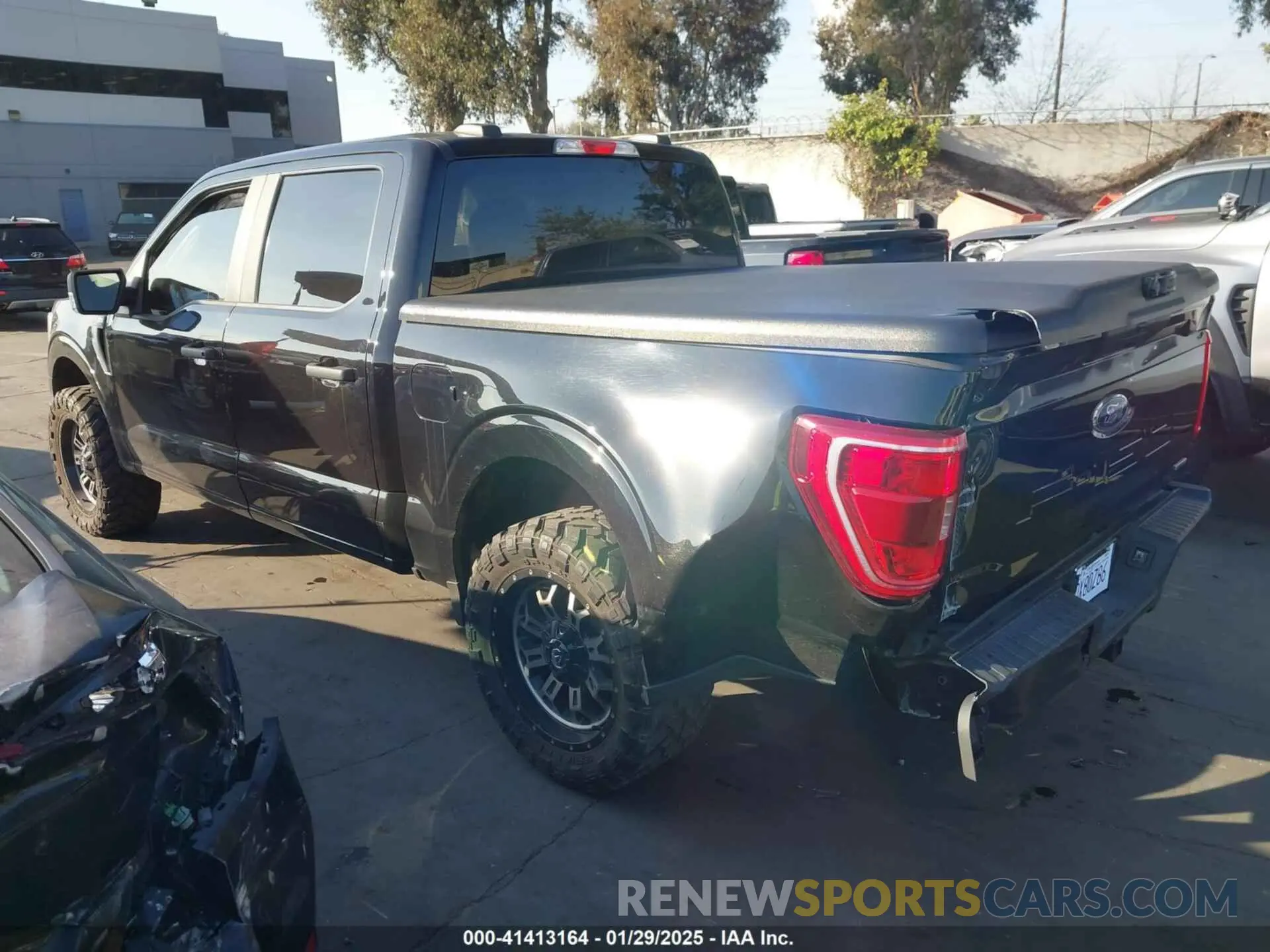 3 fotografías del automóvil dañado 1FTEW1CP0MKD90871 FORD F-150 2021